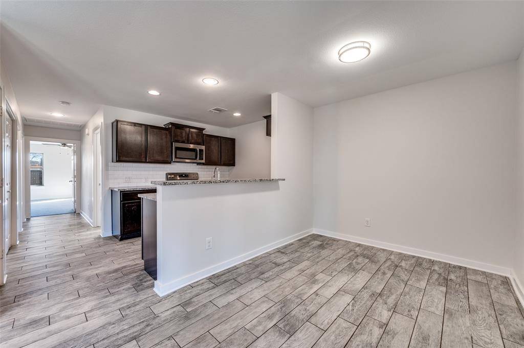 612 N 6th, Gunter, TX 75058