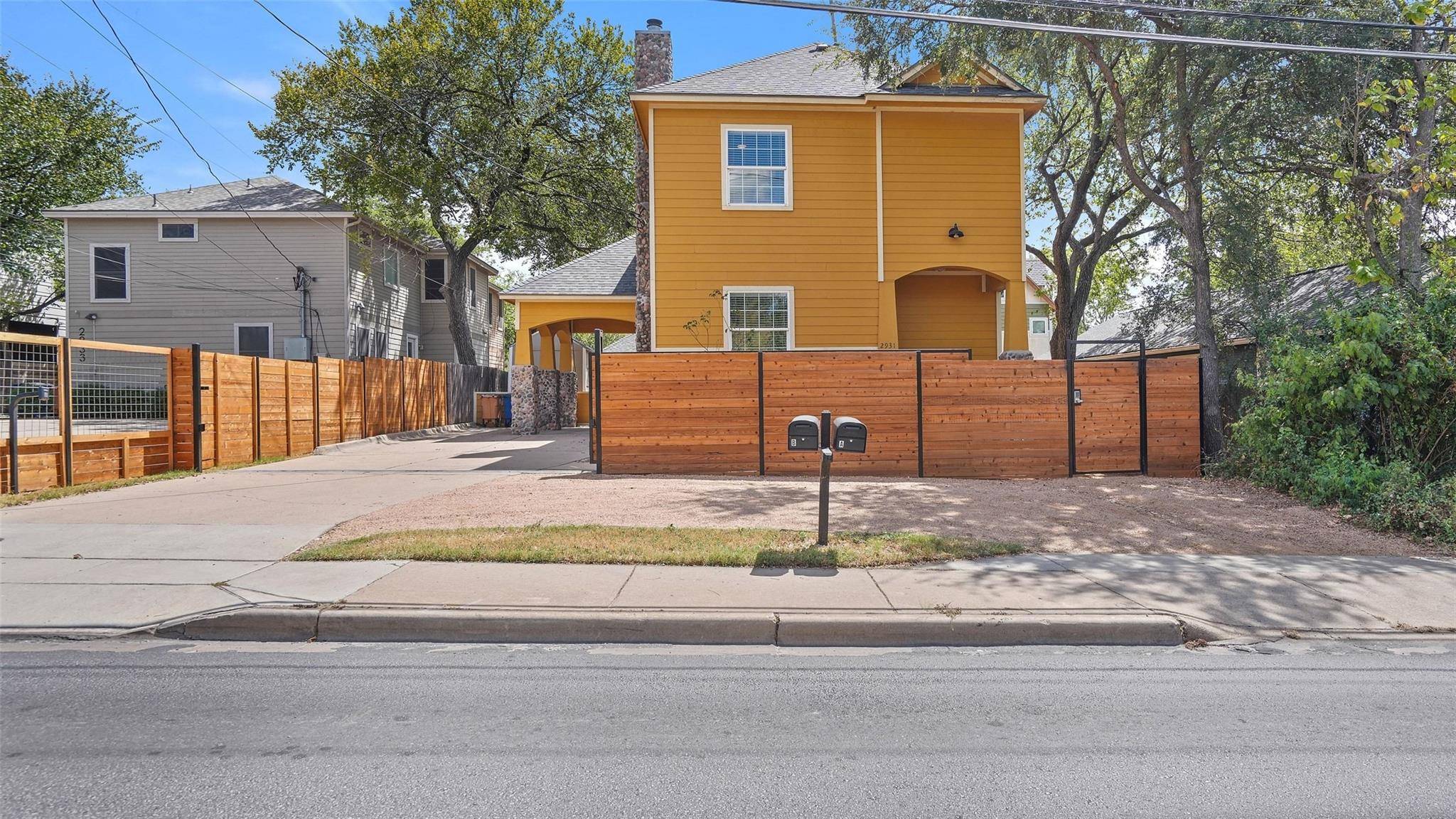 2931 E Martin Luther King Jr BLVD #A, Austin, TX 78702