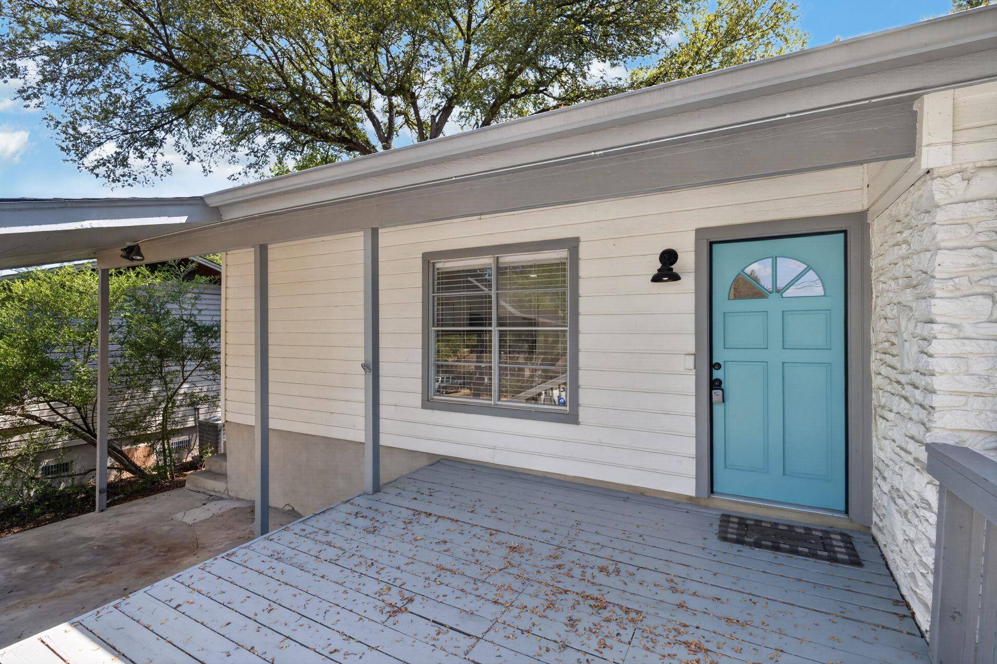 2703 Princeton DR, Austin, TX 78741