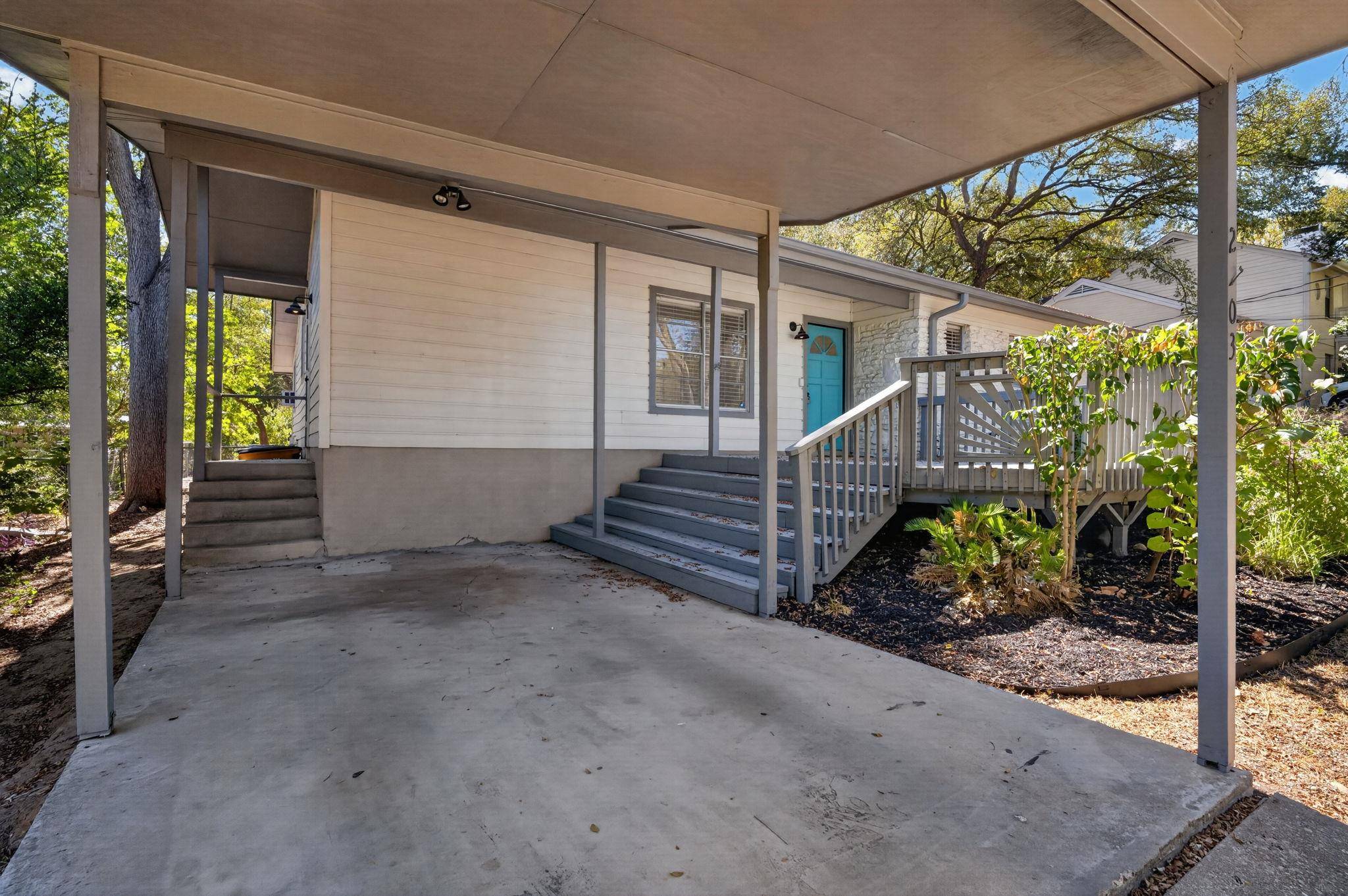 2703 Princeton DR, Austin, TX 78741