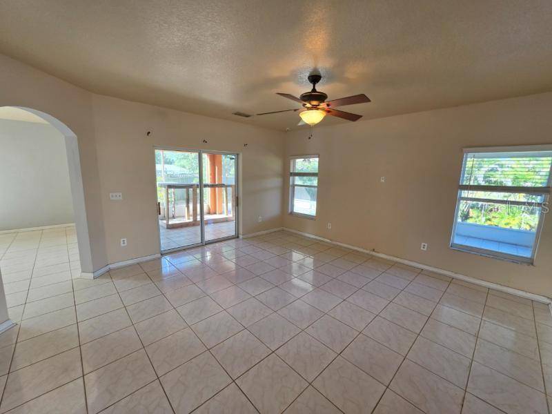 731 CRISTELLE JEAN DR, Ruskin, FL 33570
