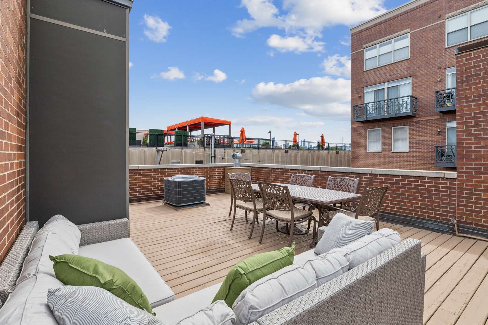 1351 W Altgeld ST #4I, Chicago, IL 60614