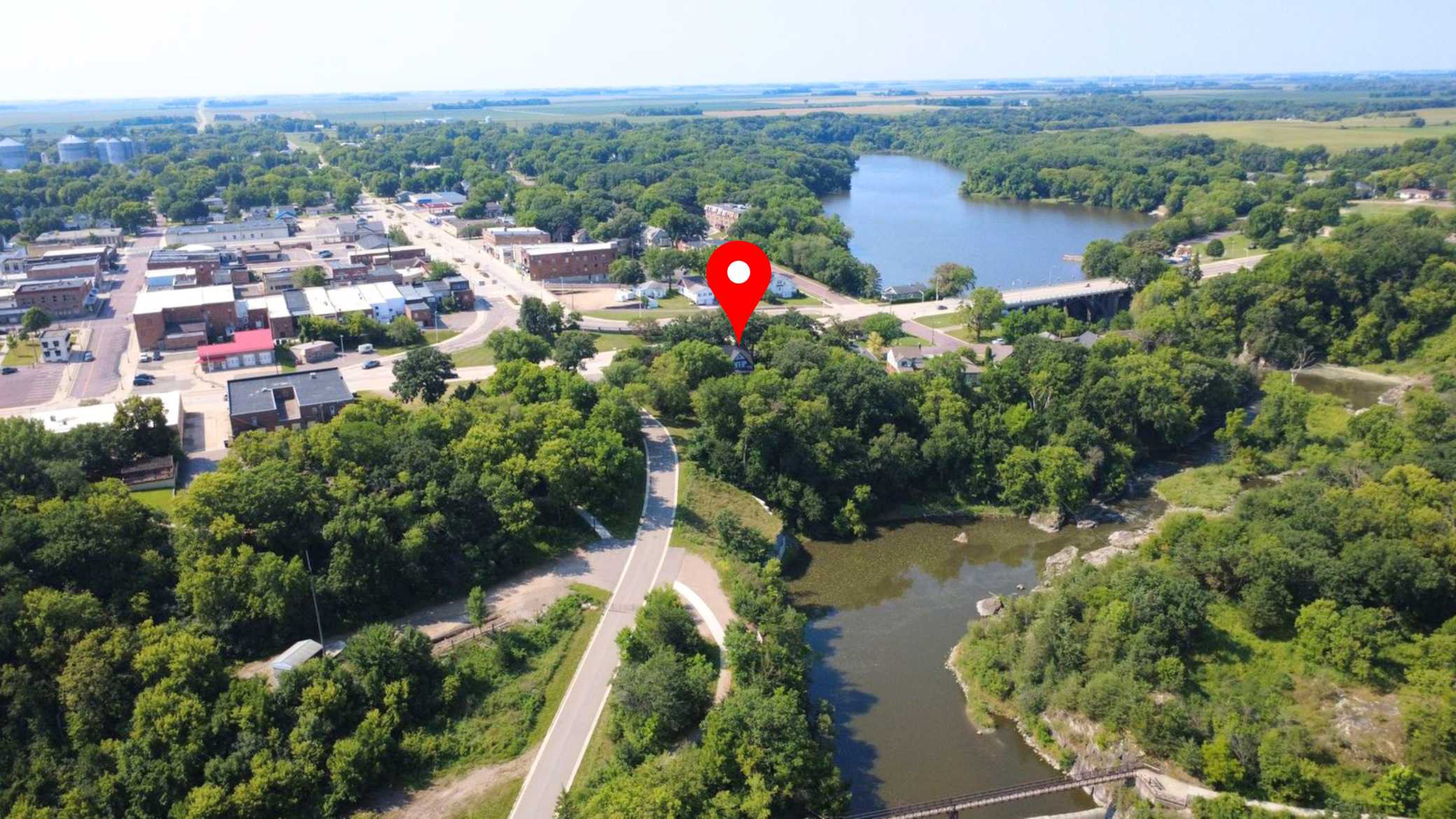 109 W Bridge ST, Redwood Falls, MN 56283