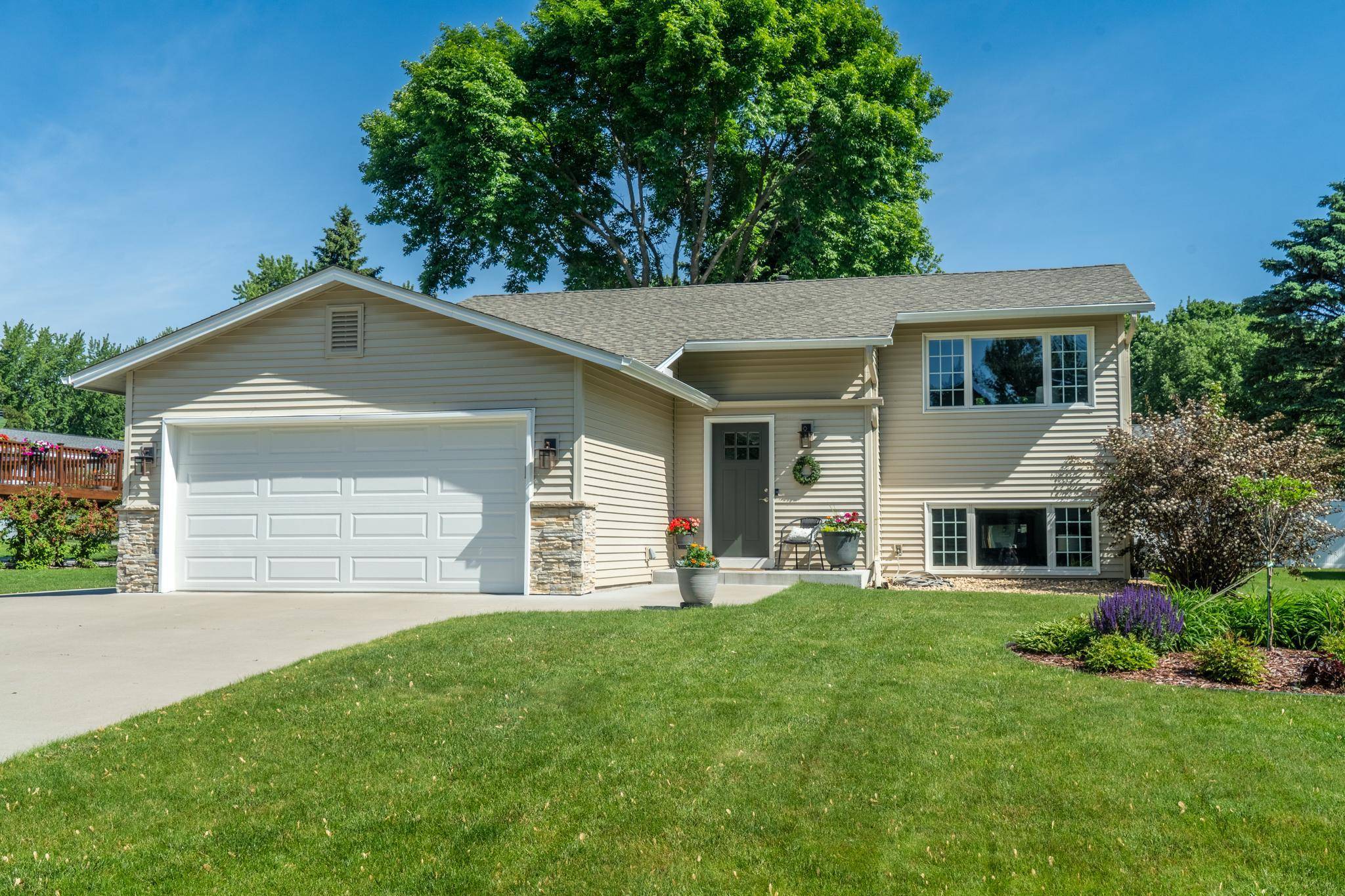 14250 55th ST N, Stillwater, MN 55082