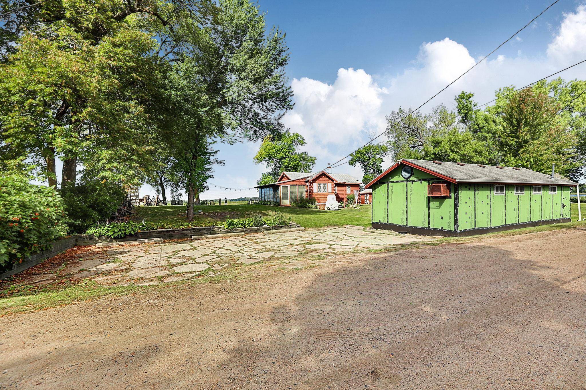 11255 Lawrence AVE NW, Annandale, MN 55302