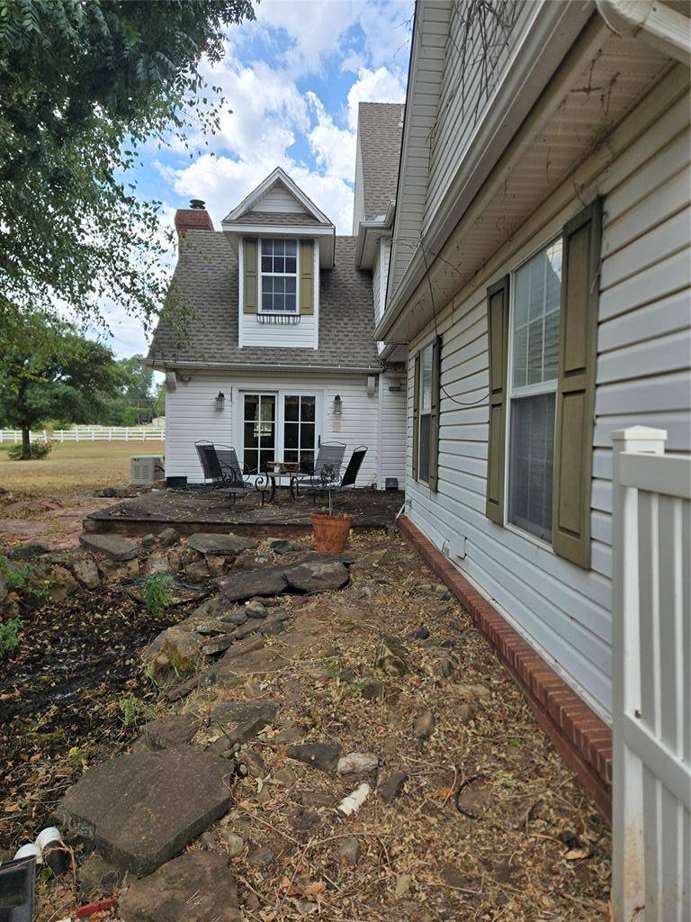 1300 Rolling Hills DR, Harrah, OK 73045