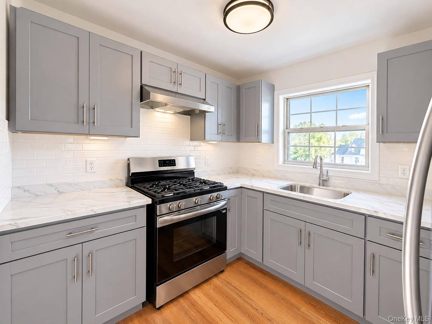 2105 Seward AVE, Bronx, NY 10473