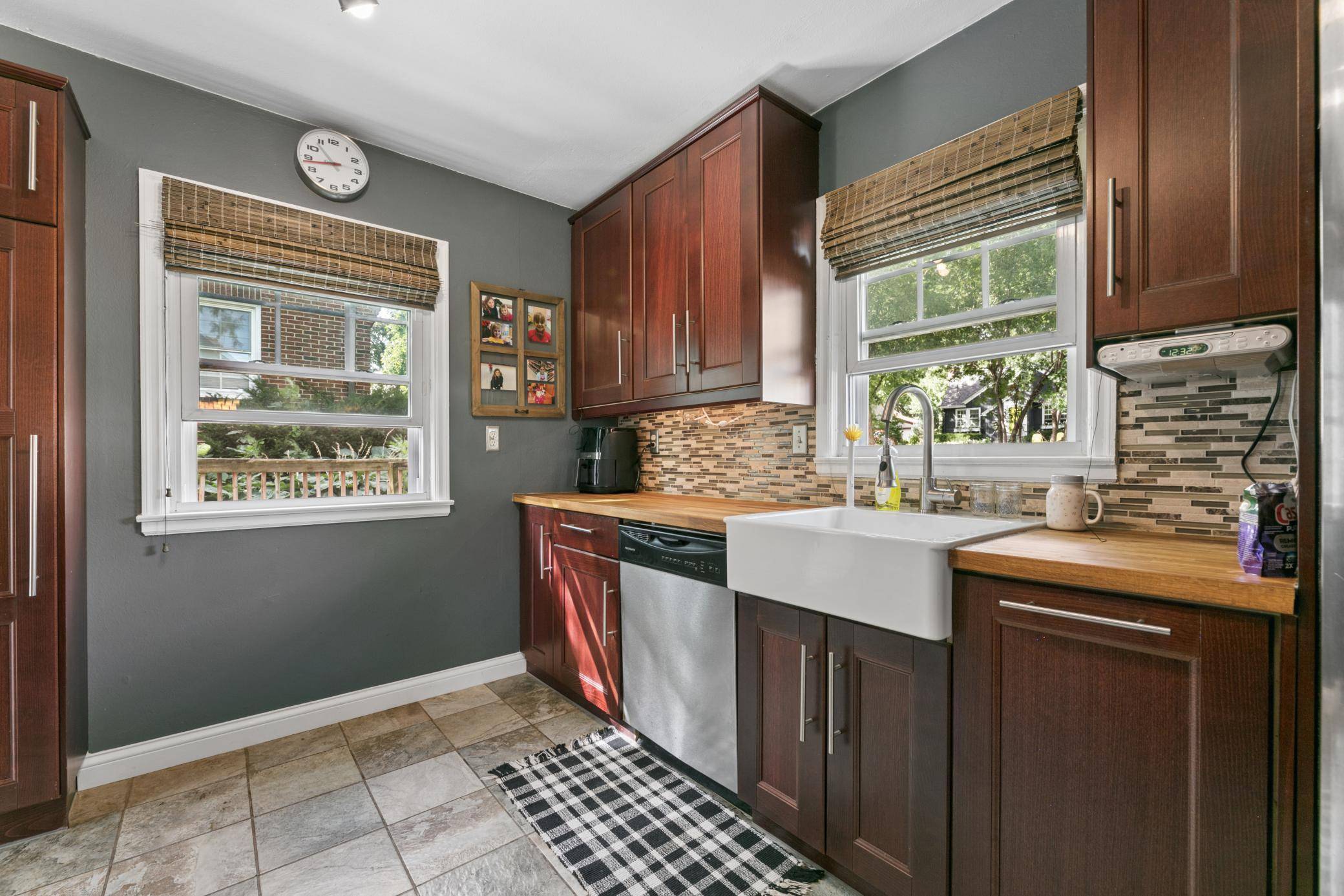 1784 Pascal ST, Falcon Heights, MN 55113