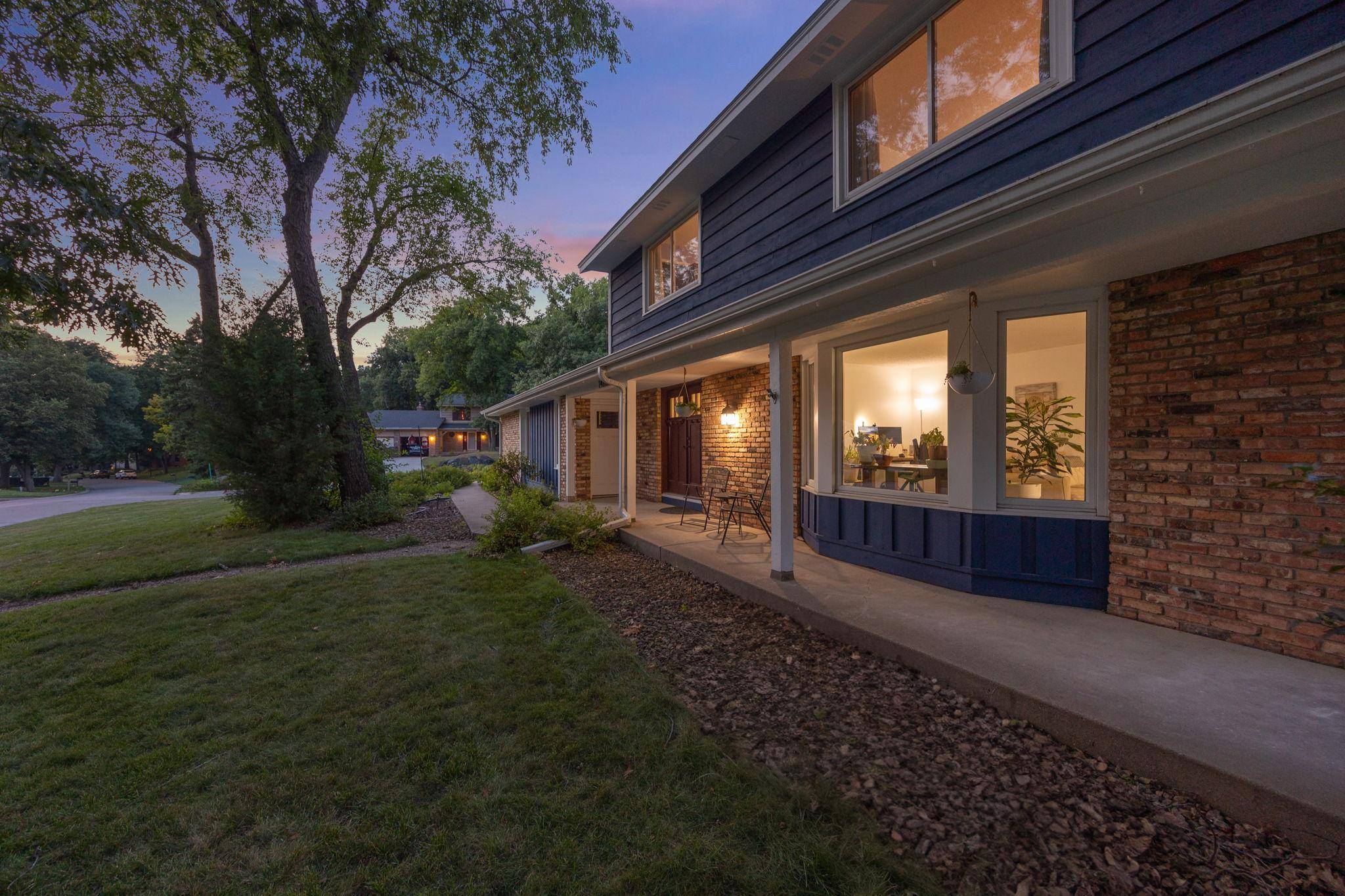 14880 Ironwood CT, Eden Prairie, MN 55346
