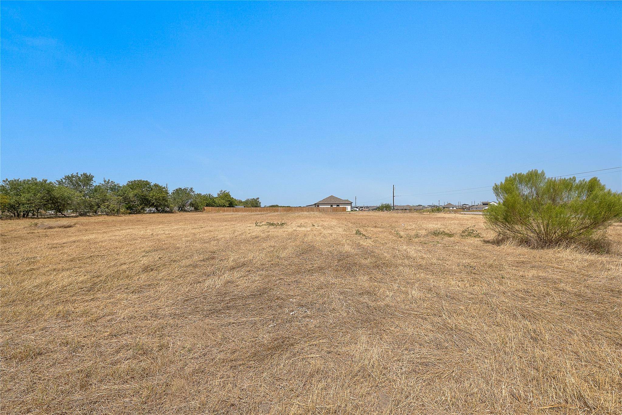246 Twin Creeks CIR, Del Valle, TX 78617