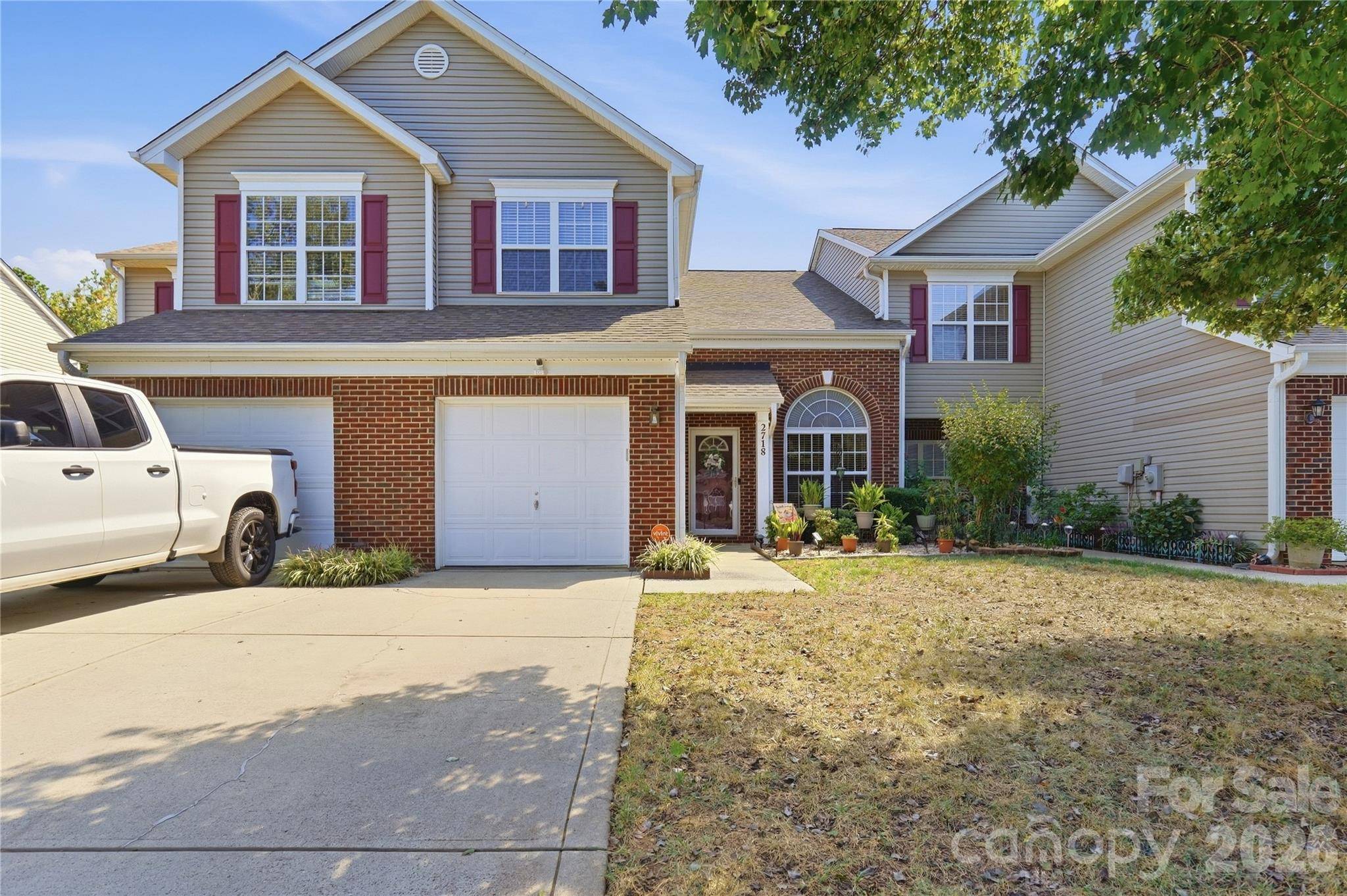 2718 Mill Valley CT, Charlotte, NC 28105