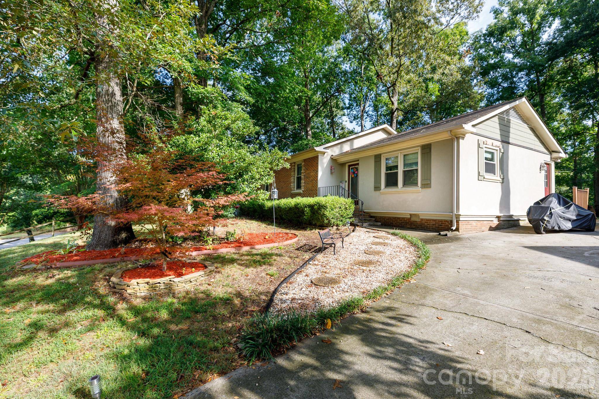 1740 Ashcroft LN, Rock Hill, SC 29732