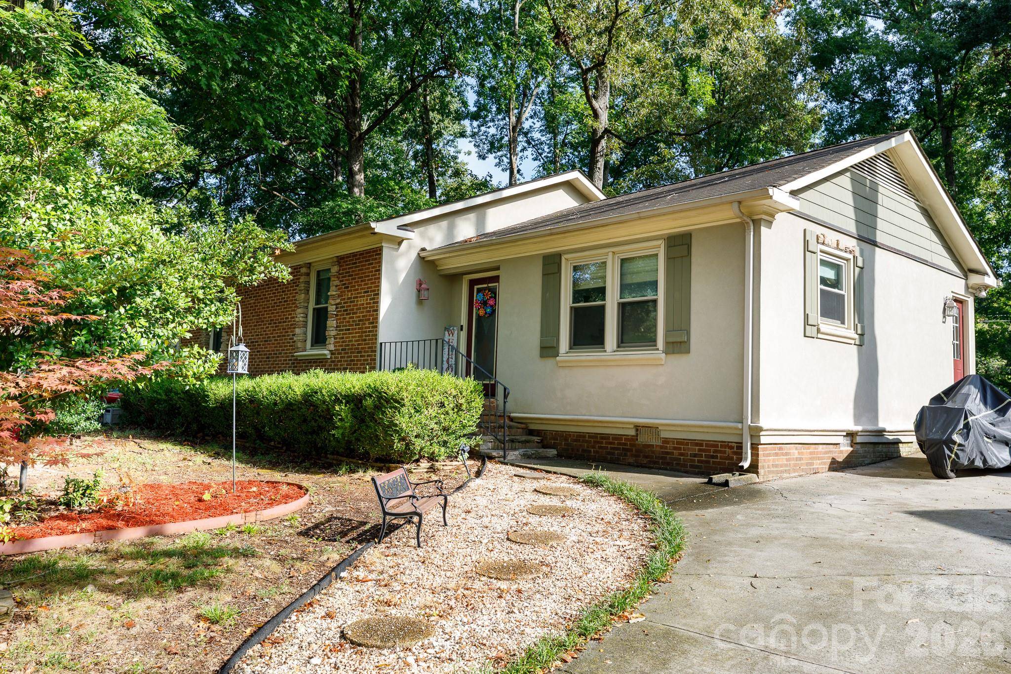 1740 Ashcroft LN, Rock Hill, SC 29732