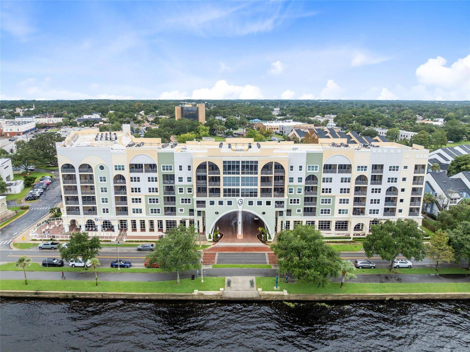 225 W SEMINOLE BLVD #201, Sanford, FL 32771