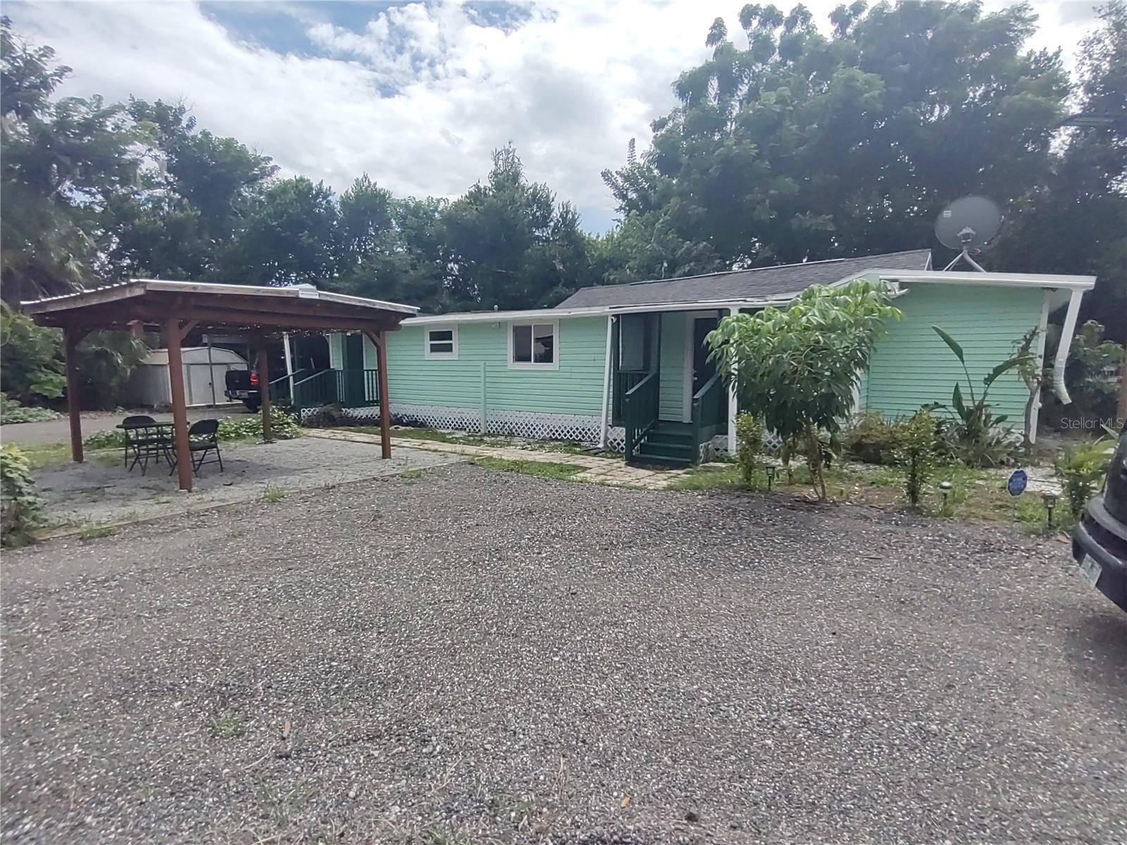 901 HIBISCUS CT, Tavares, FL 32778
