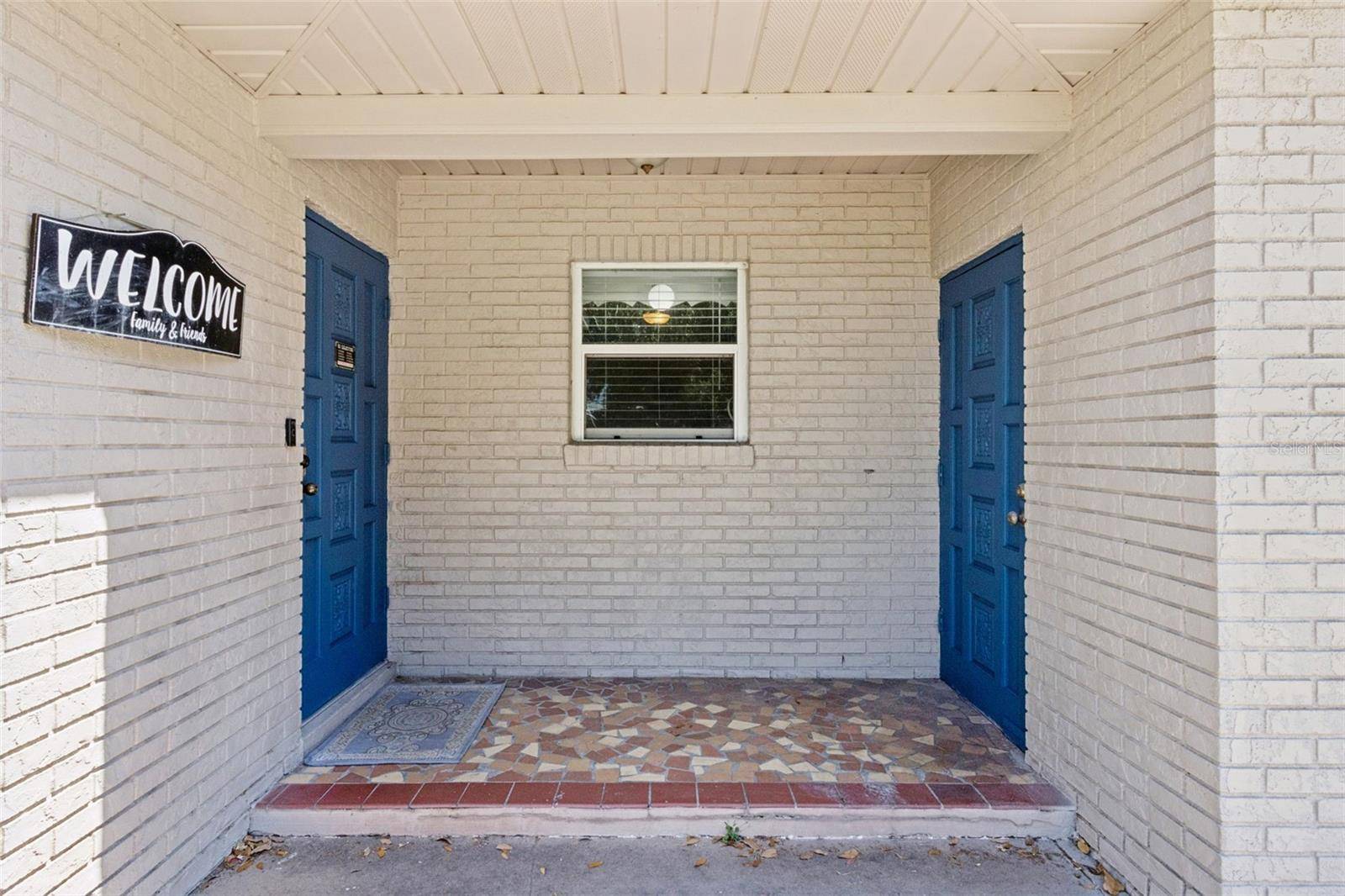 303 GRANADA RD, Auburndale, FL 33823