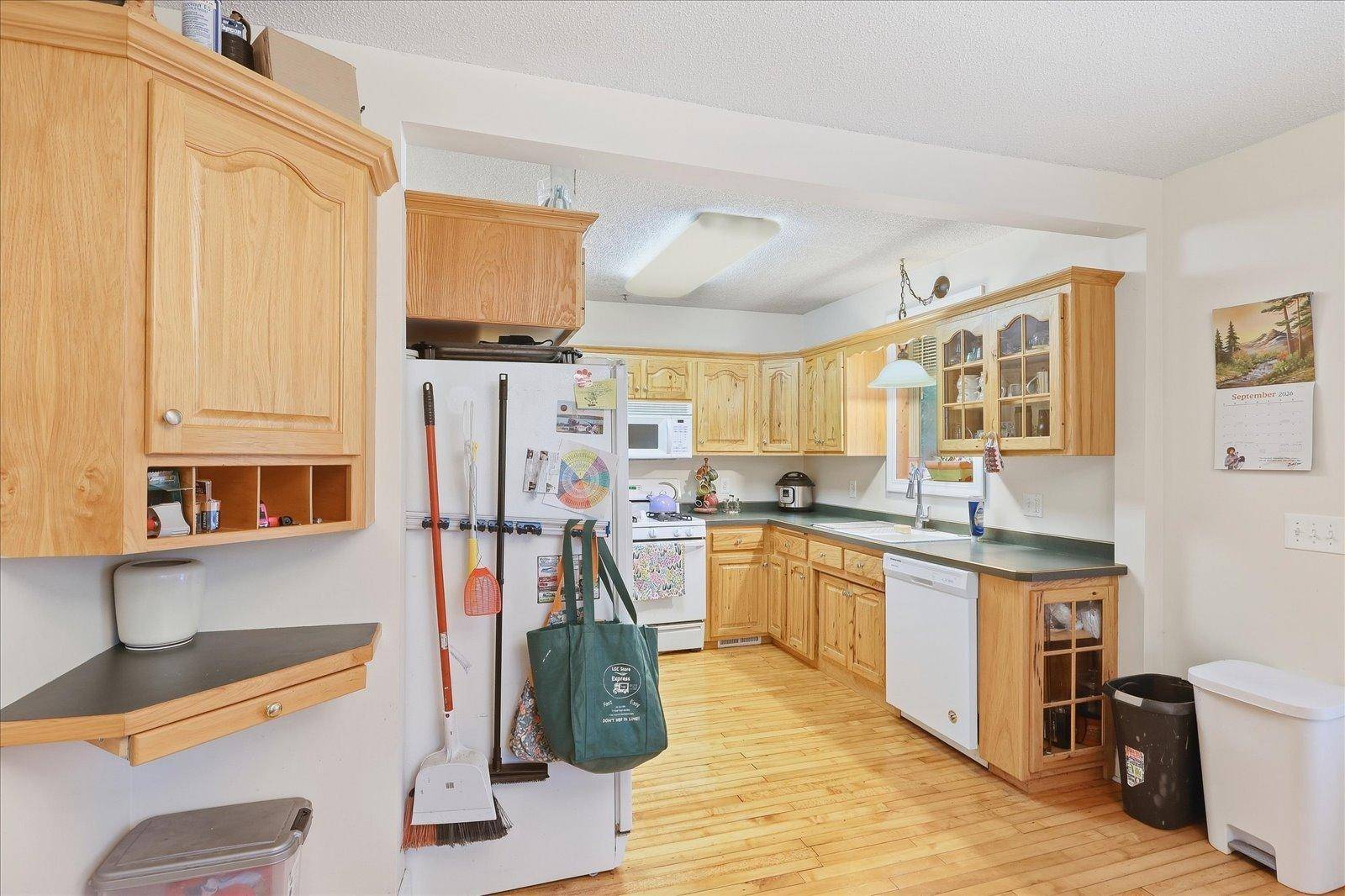 406 Gunn ST, Coleraine, MN 55722