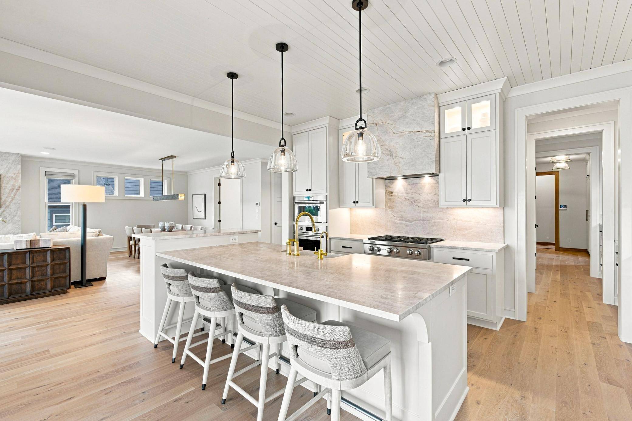 2412 Lafayette RD, Wayzata, MN 55391