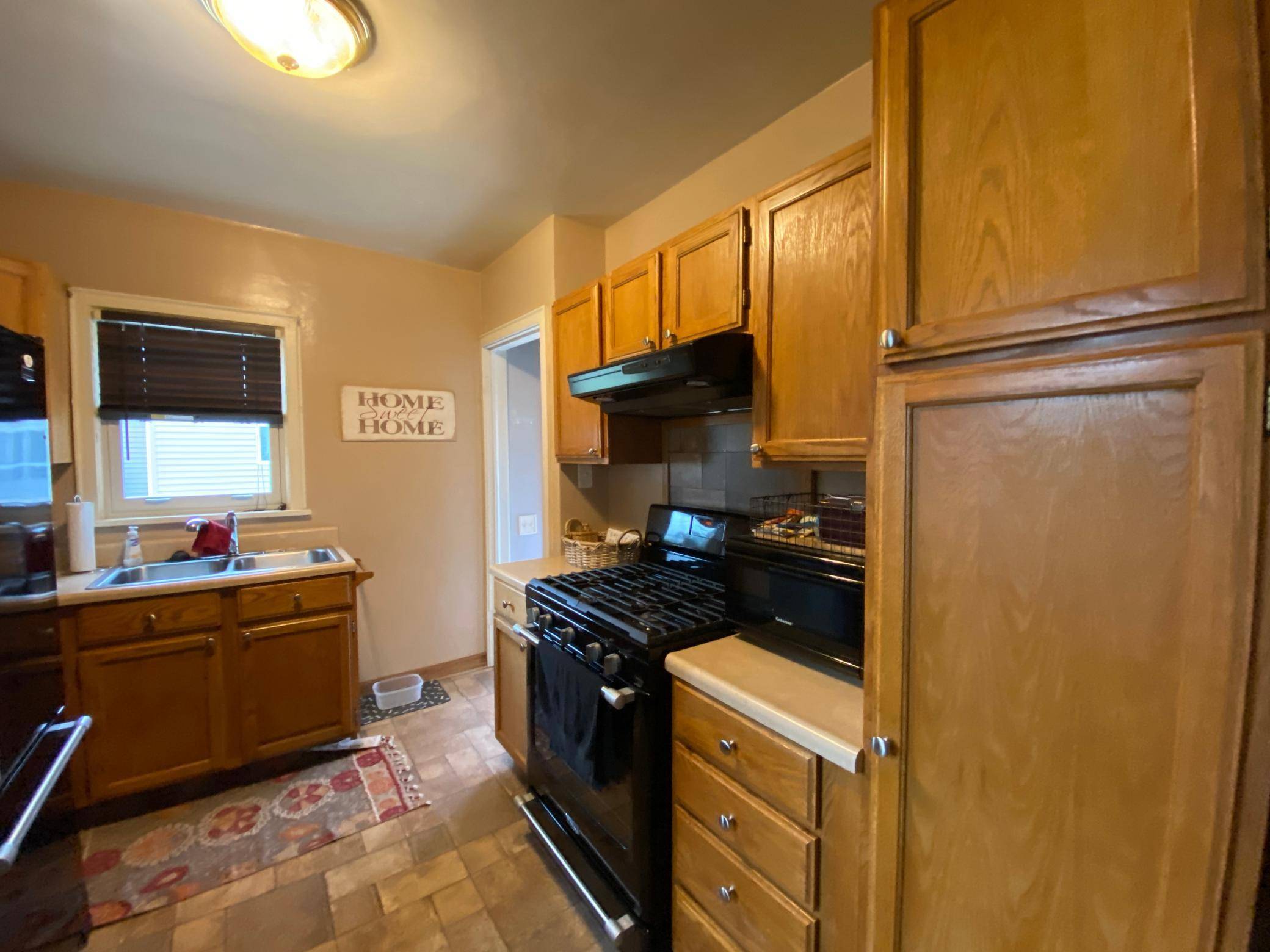 1408 Dunham ST, Albert Lea, MN 56007