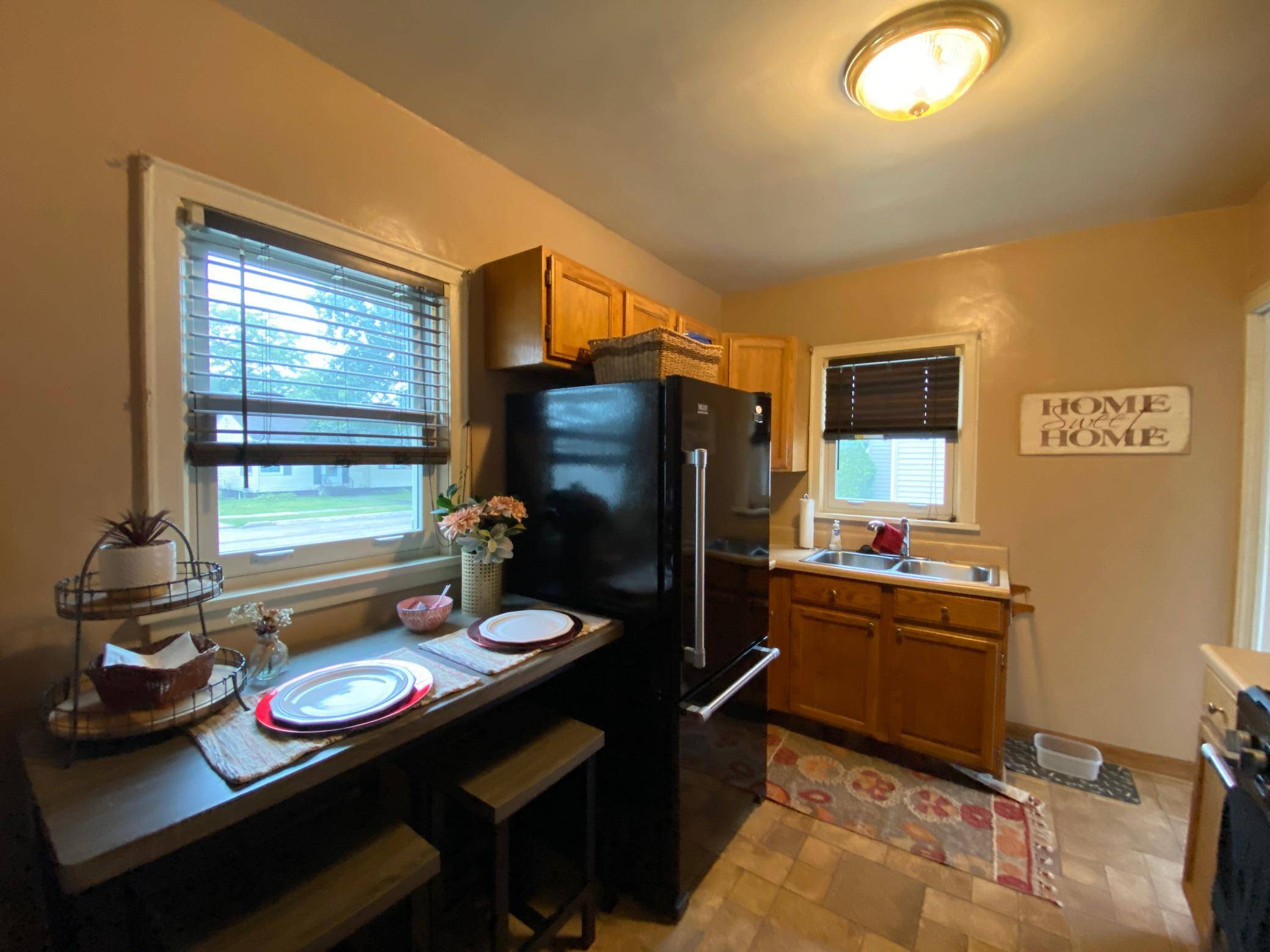 1408 Dunham ST, Albert Lea, MN 56007