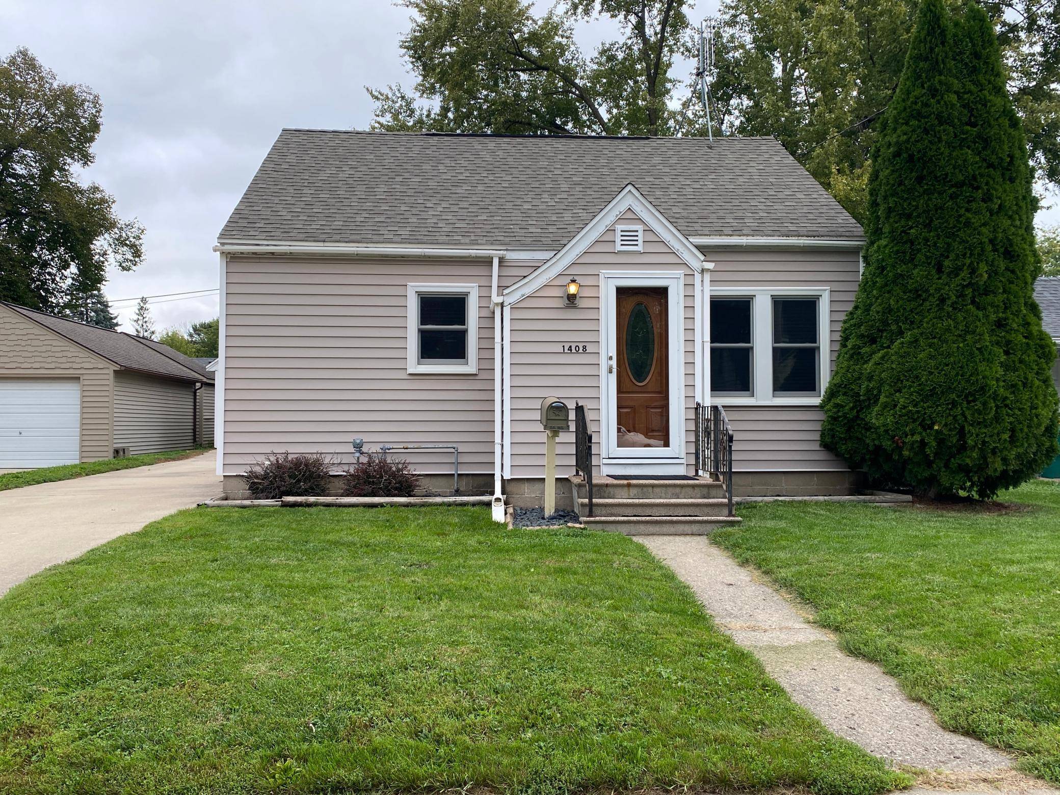1408 Dunham ST, Albert Lea, MN 56007