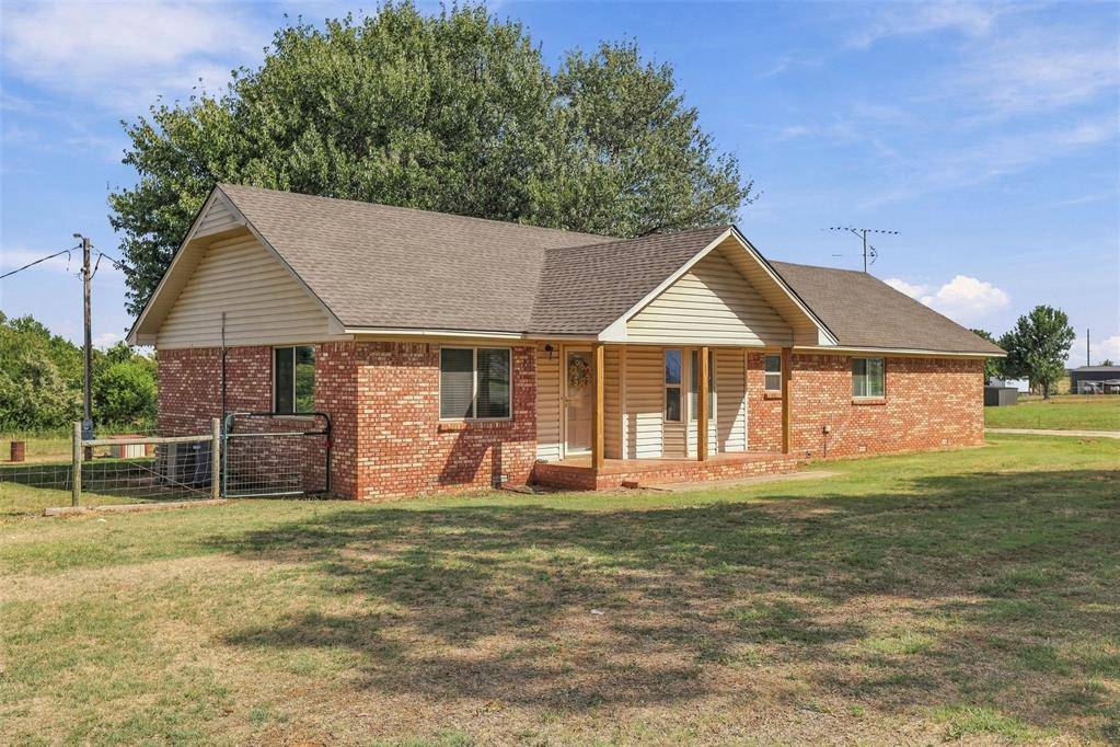 14031 N County Road 3010, Lindsay, OK 73052