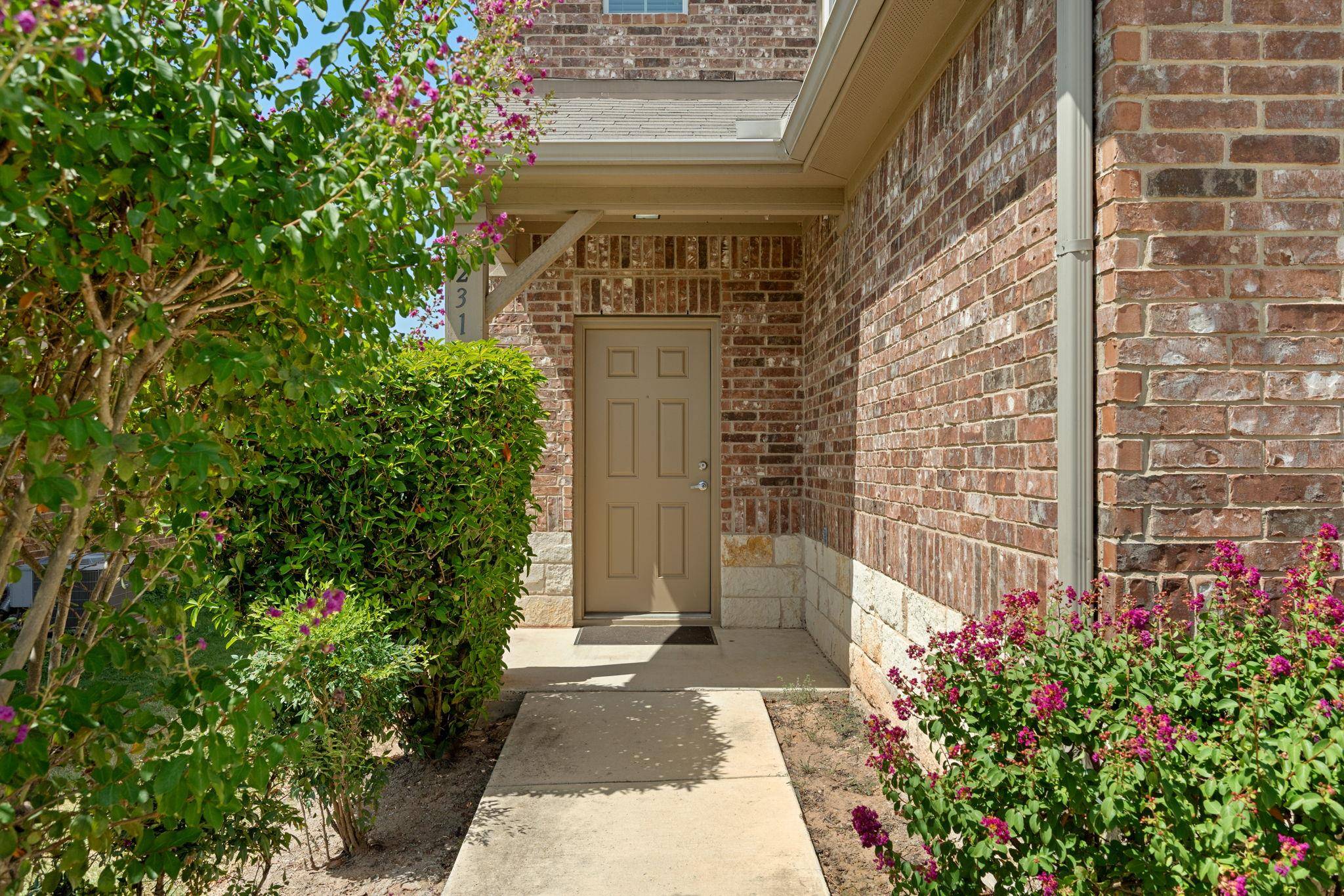 231 Northern Flicker ST, Kyle, TX 78640