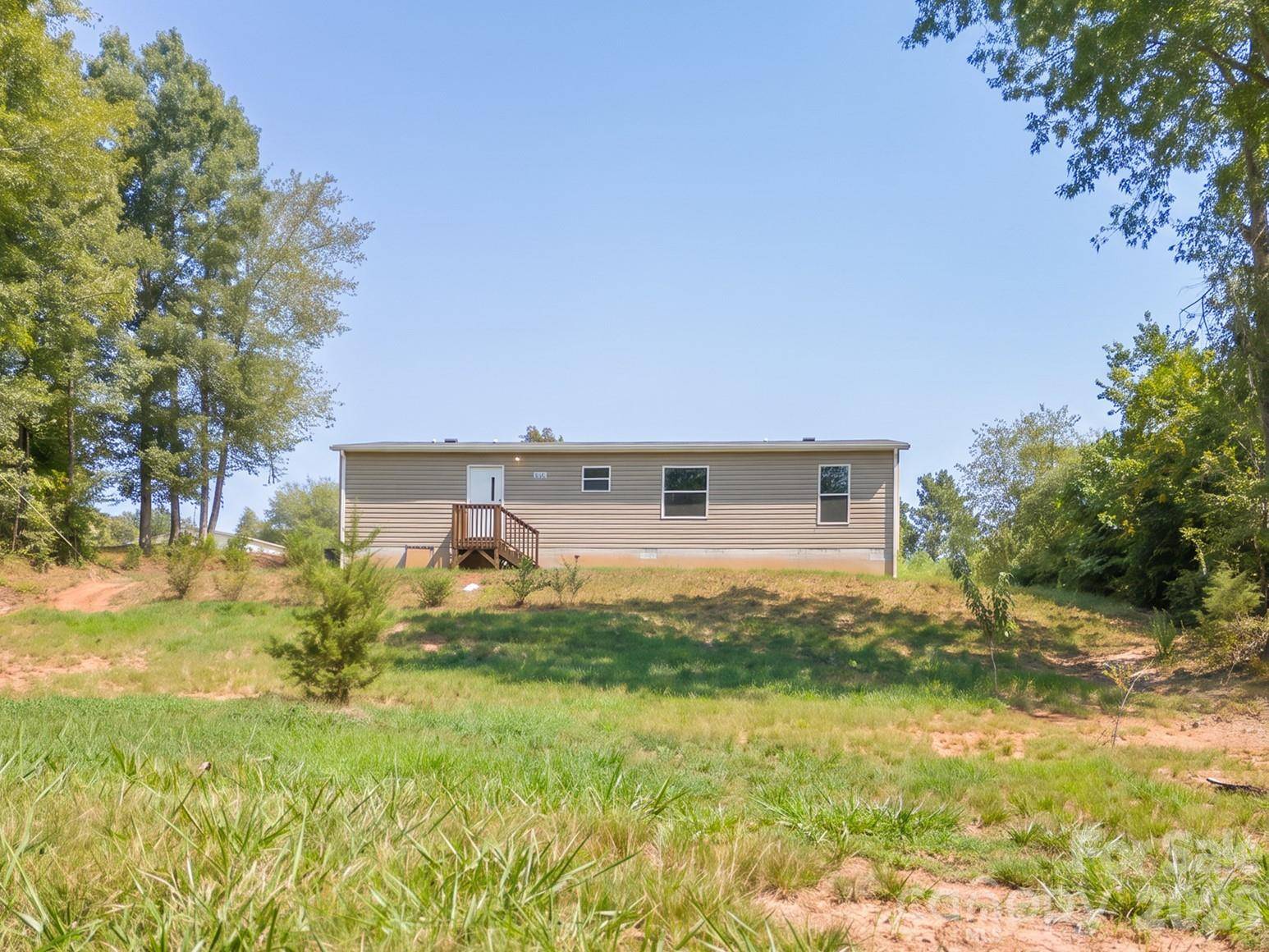 2913 Conner CIR, Morganton, NC 28645