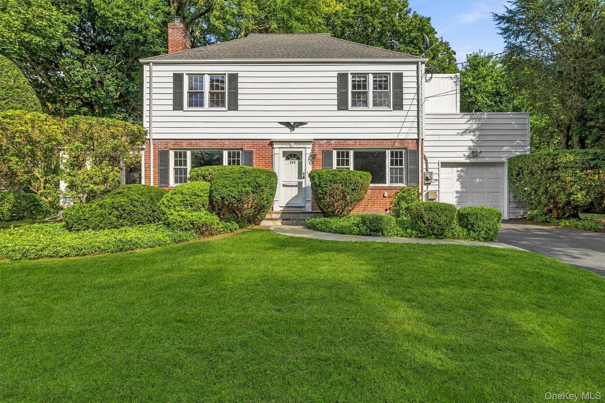 999 Knollwood RD, White Plains, NY 10603