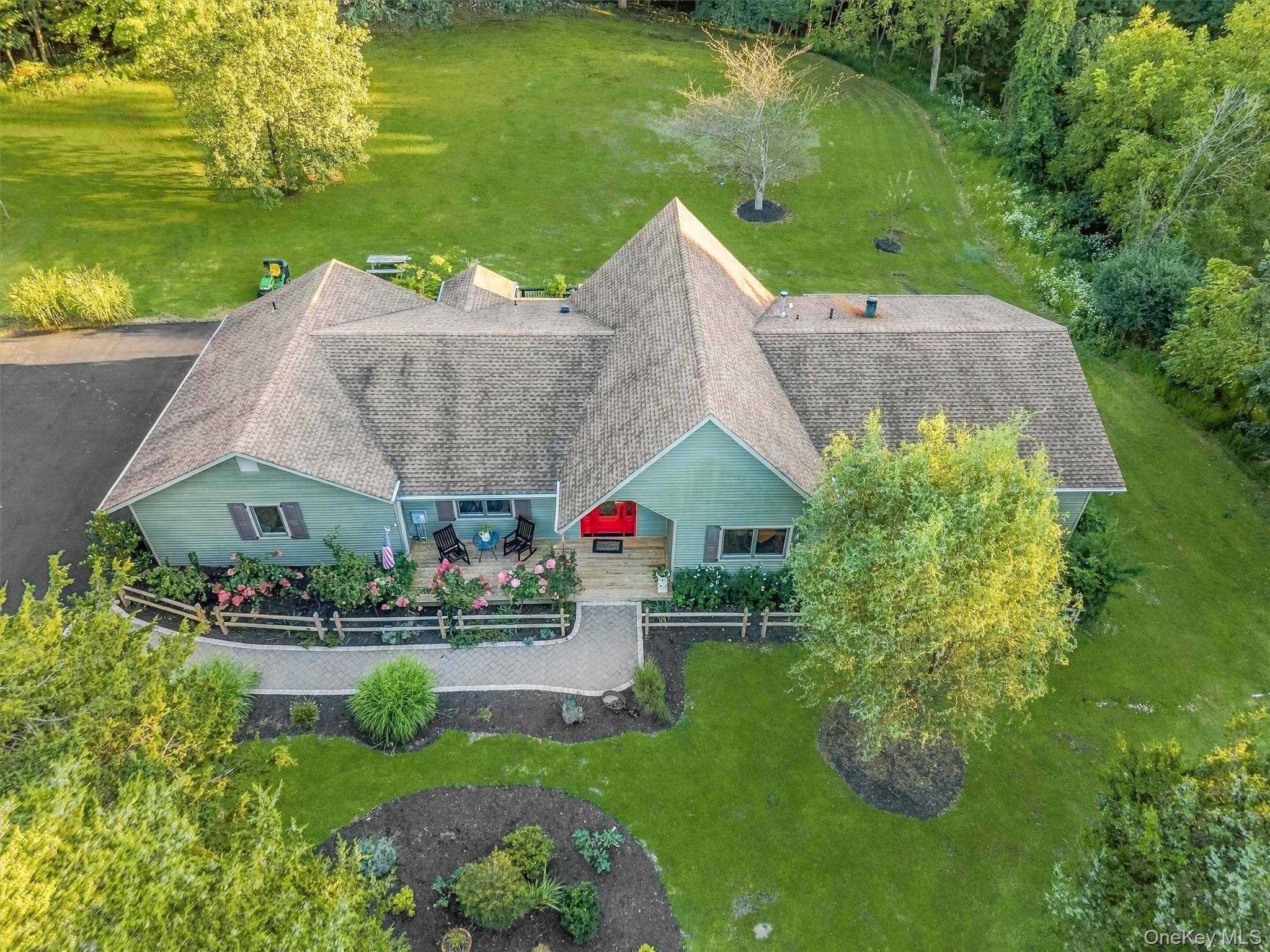 12 Whitefield AVE, Warwick, NY 10990
