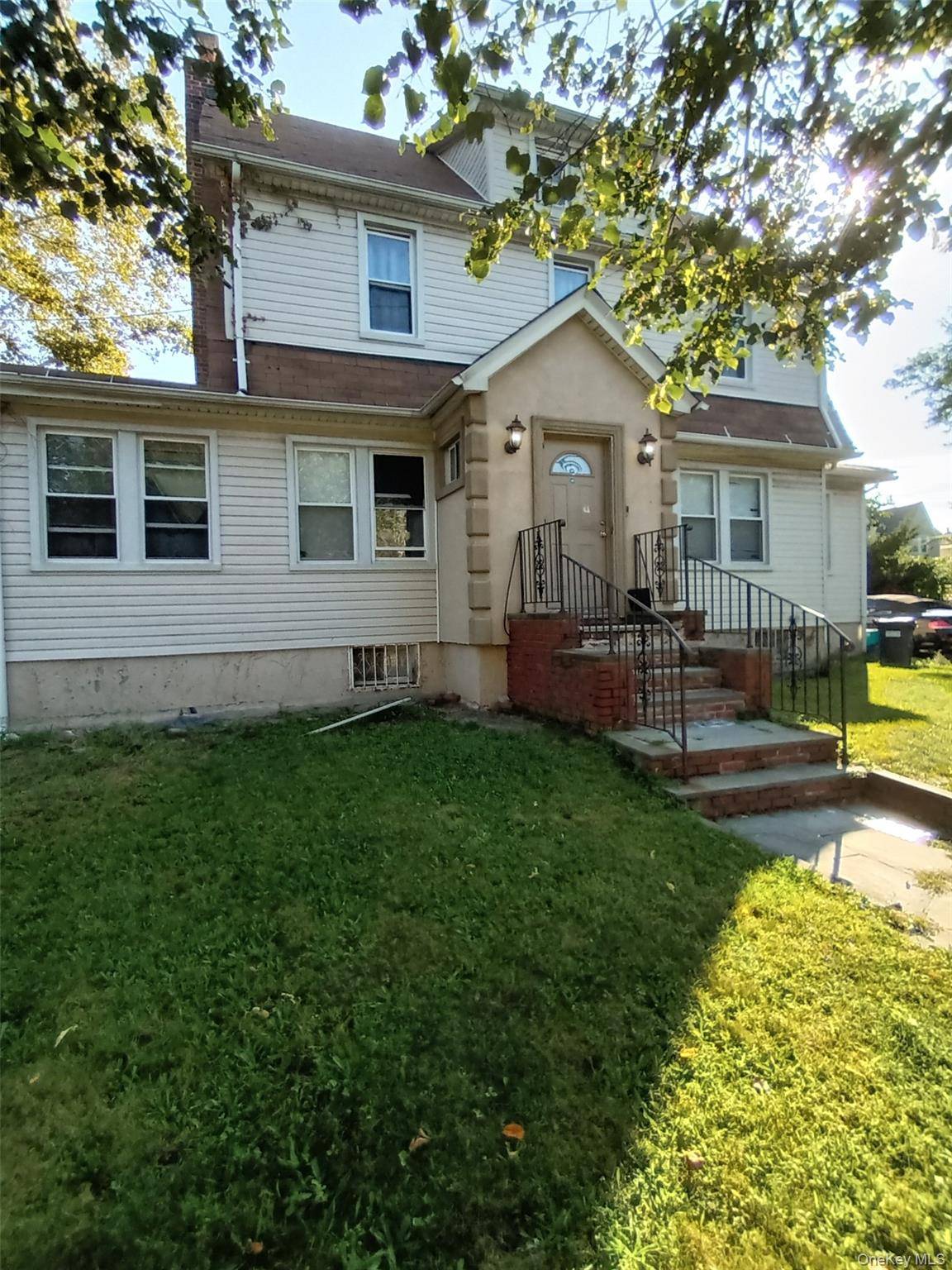 17704 137th AVE, Springfield Gardens, NY 11434