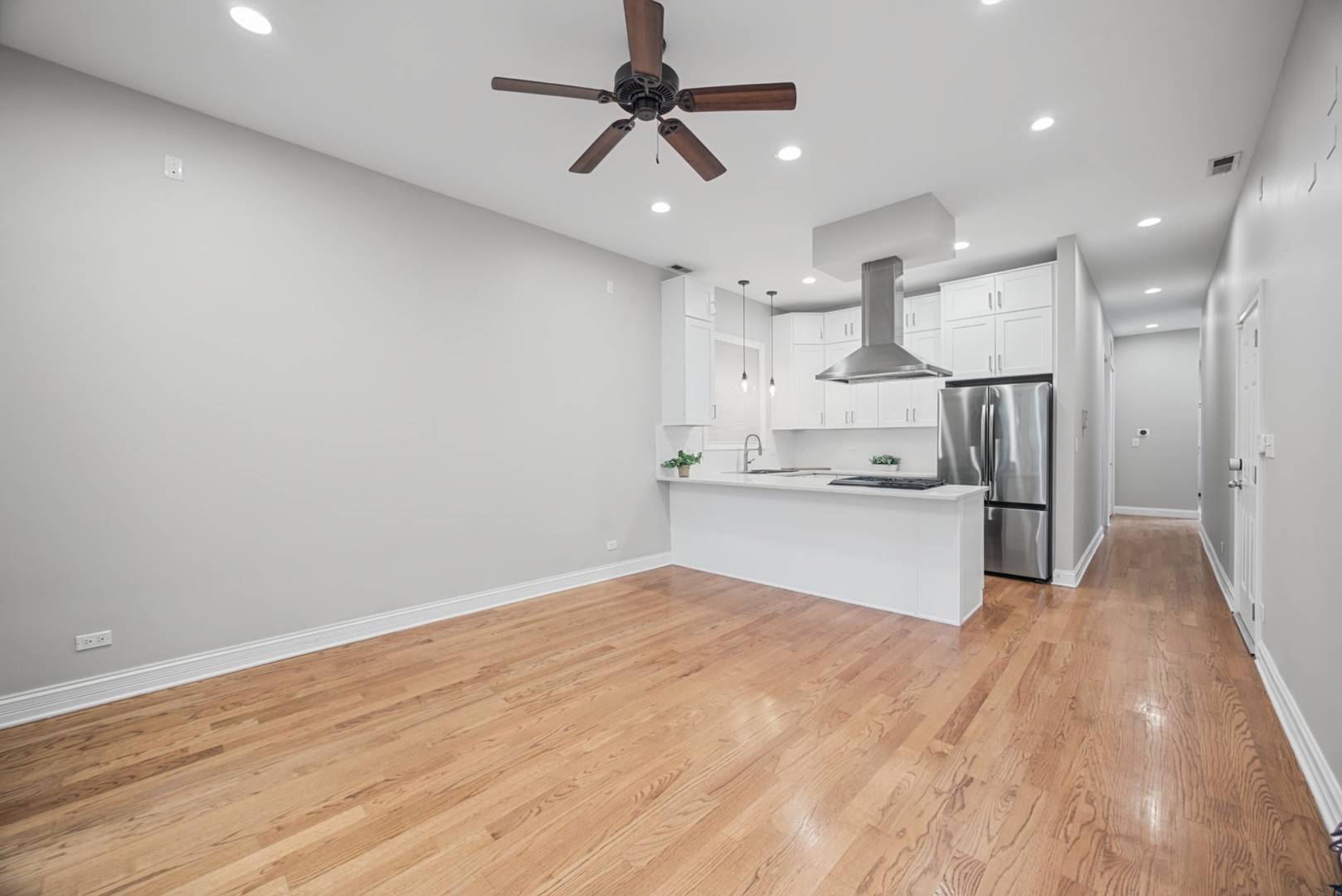 2920 N Damen AVE #2, Chicago, IL 60618