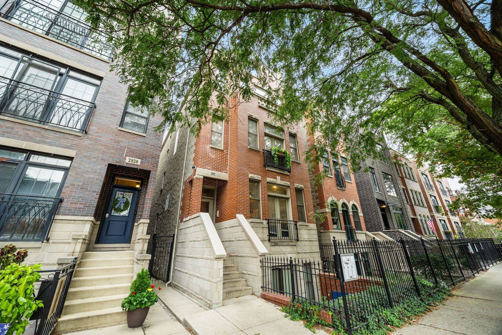 2930 N Damen AVE #3, Chicago, IL 60618
