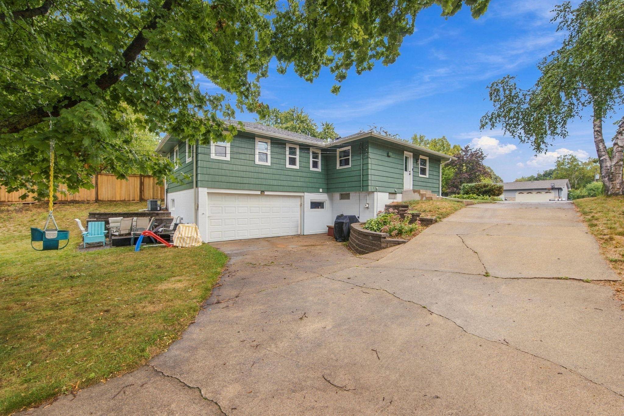 2102 Opal DR, Eagan, MN 55122