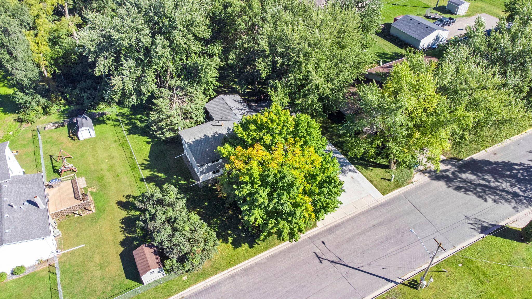 880 5th ST N, Dassel, MN 55325