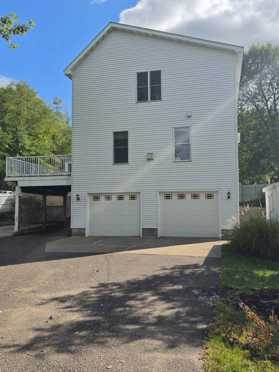 627 Locust ST, Hudson, WI 54016