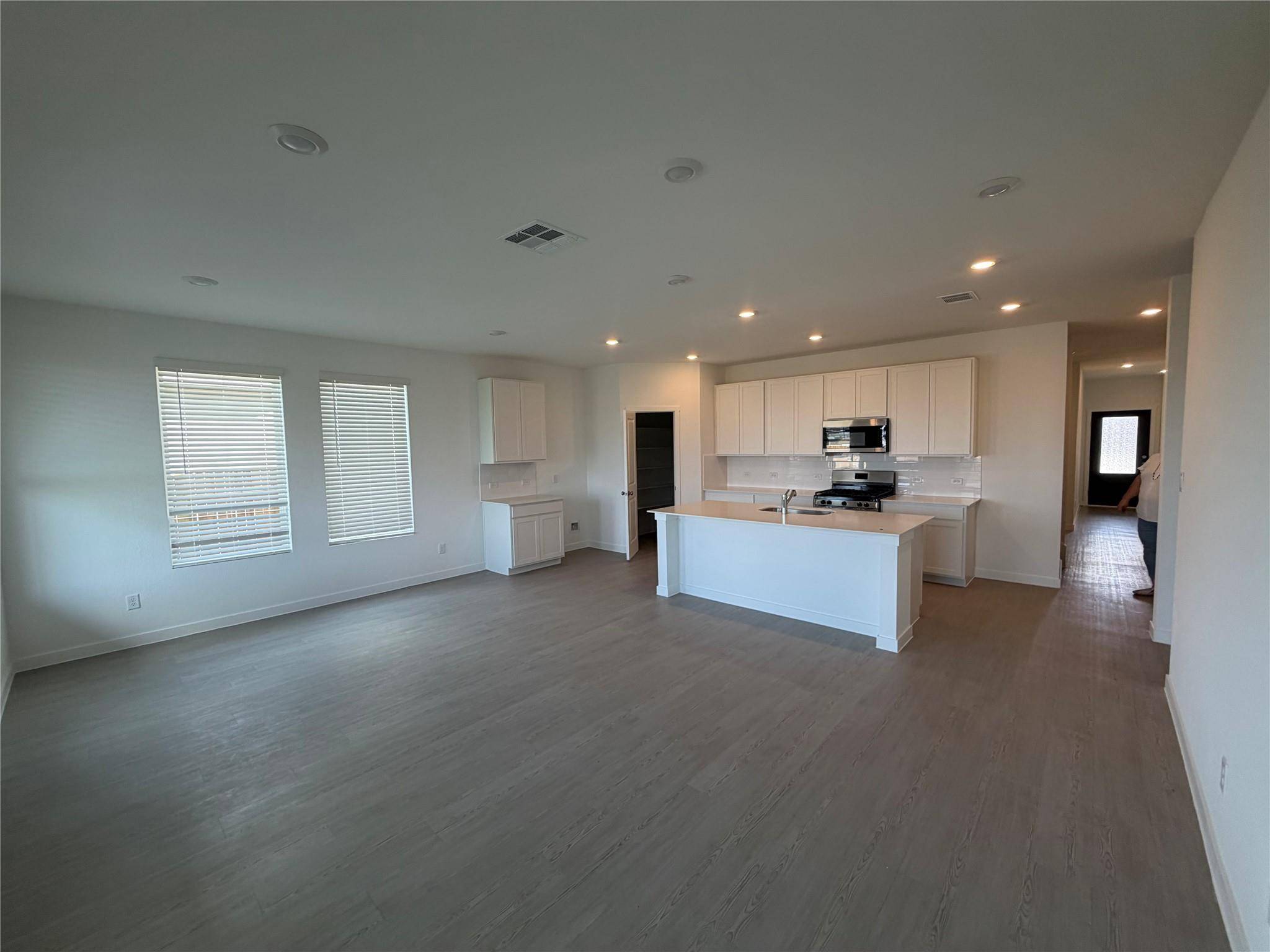 316 Rockies RD, Hutto, TX 78634