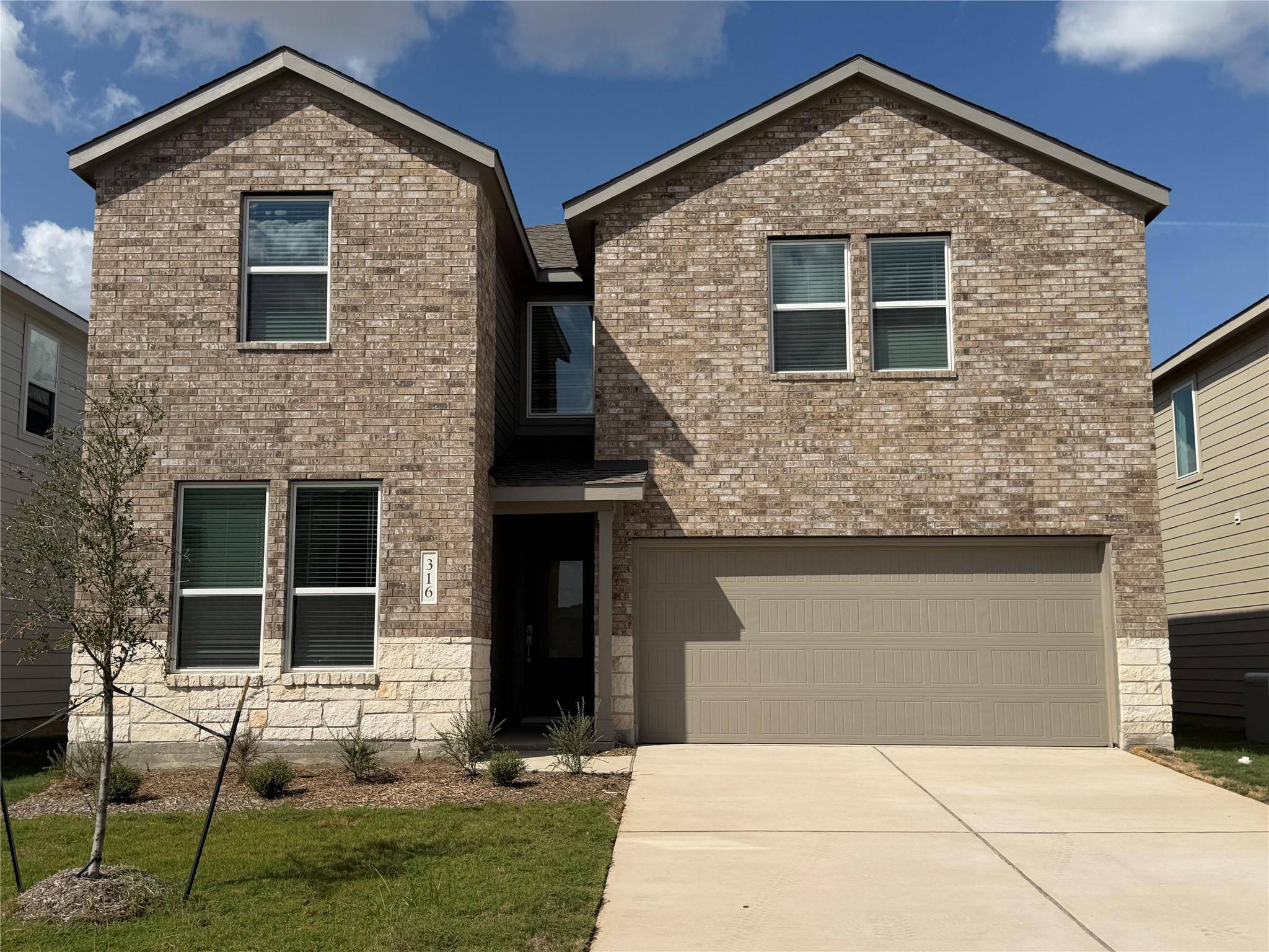 316 Rockies RD, Hutto, TX 78634