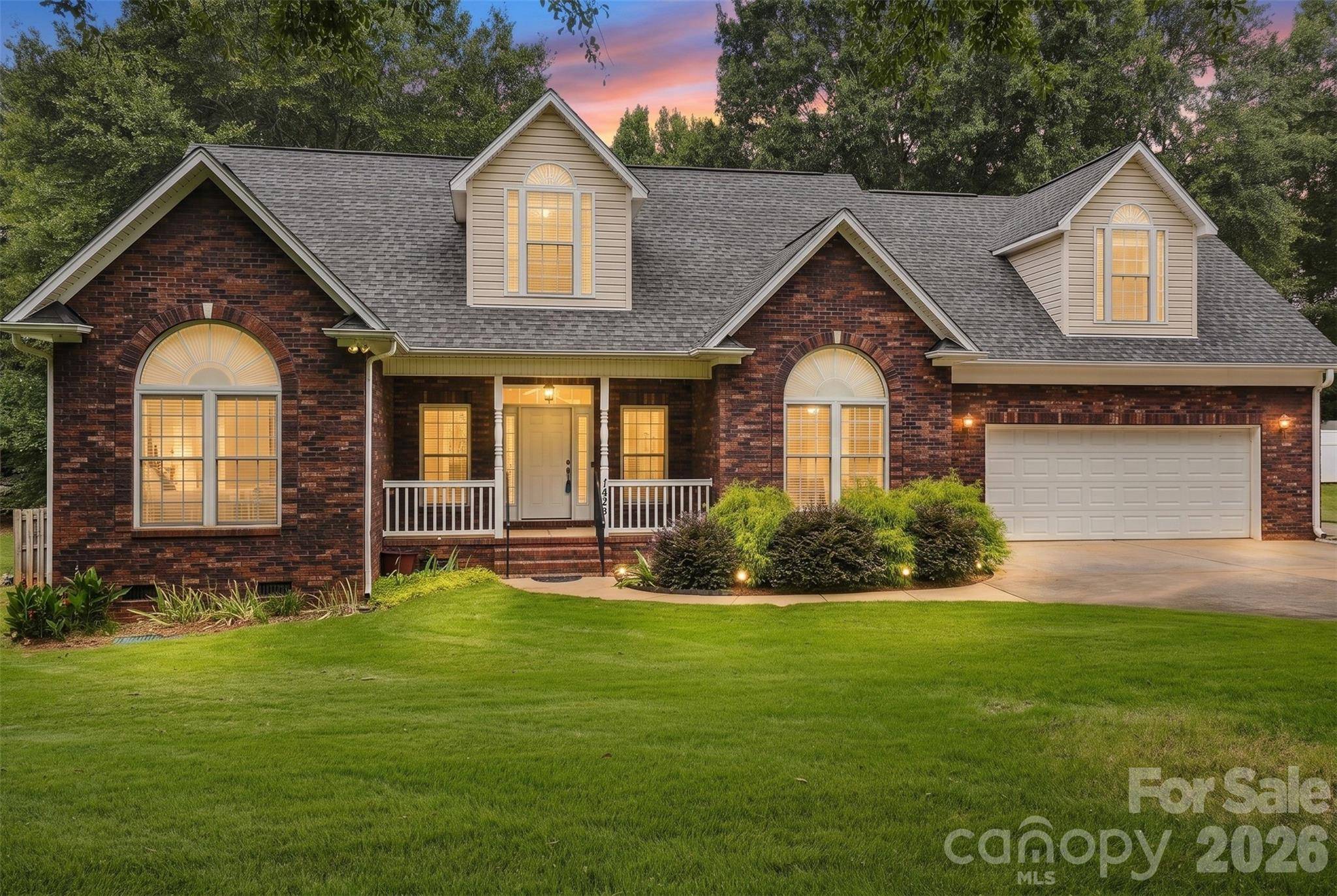 1524 Garrett Landen DR, Clover, SC 29710