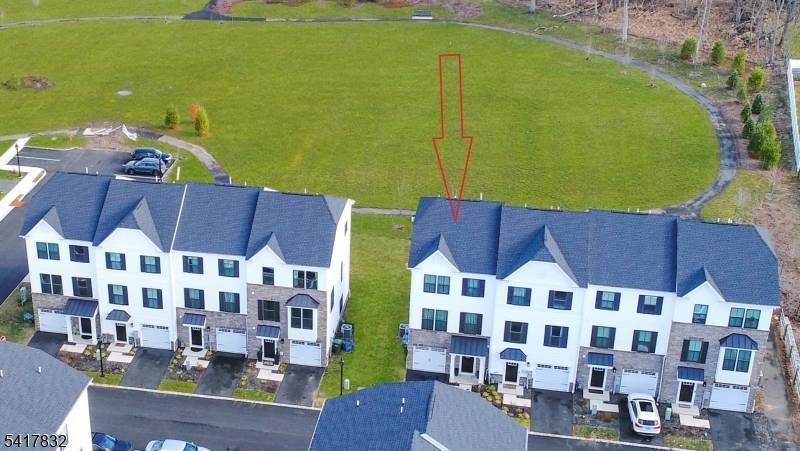 14 Saw Mill Circle, Hackettstown Town, NJ 07840
