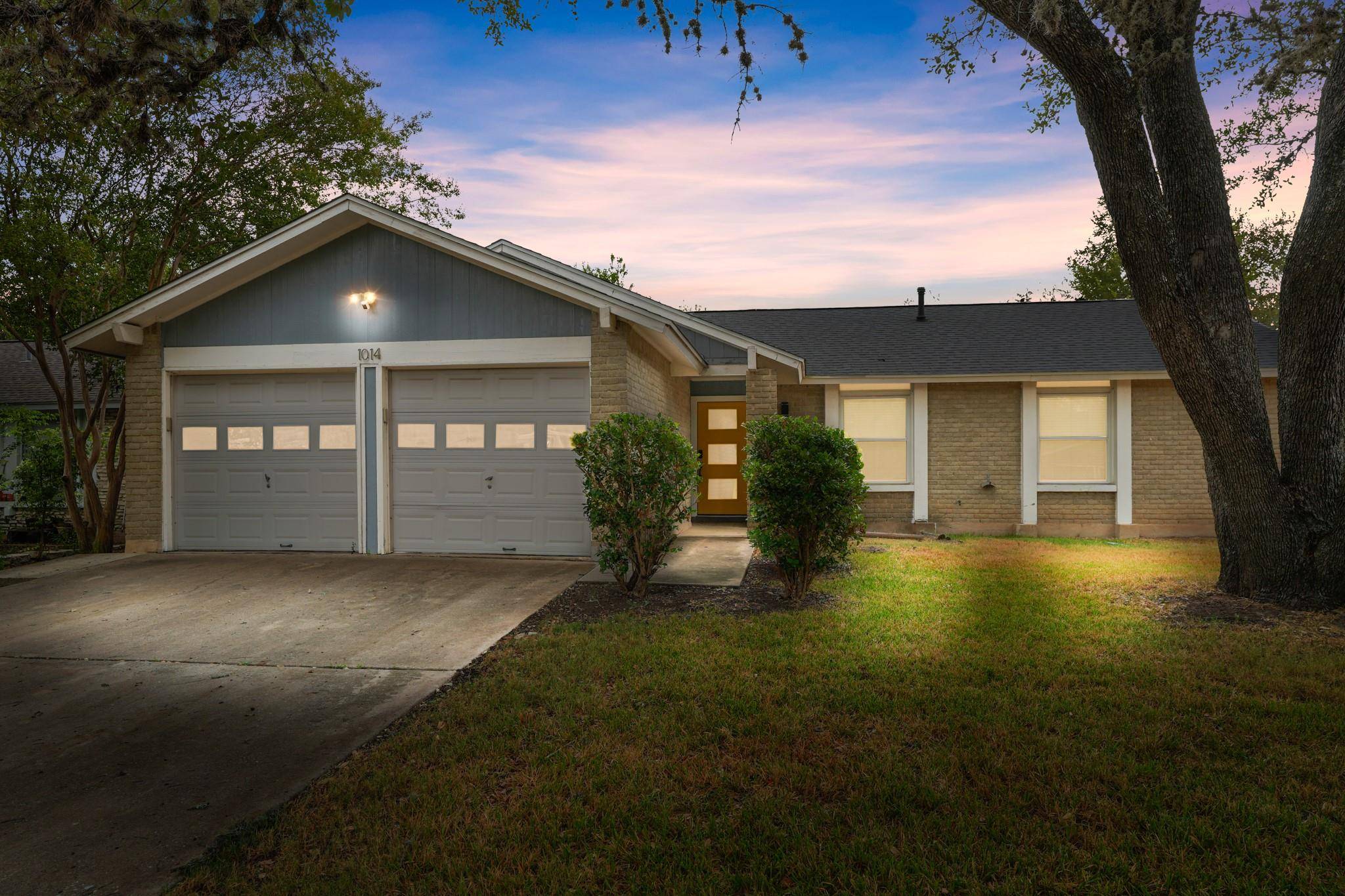 1014 Hillside Oaks DR, Austin, TX 78745