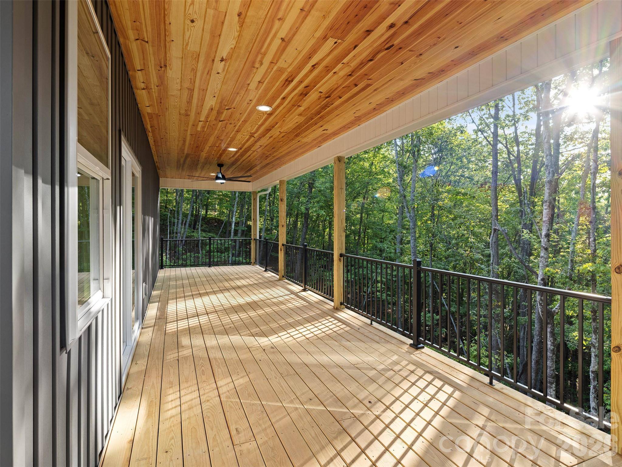 160 Blossom RDG, Leicester, NC 28748