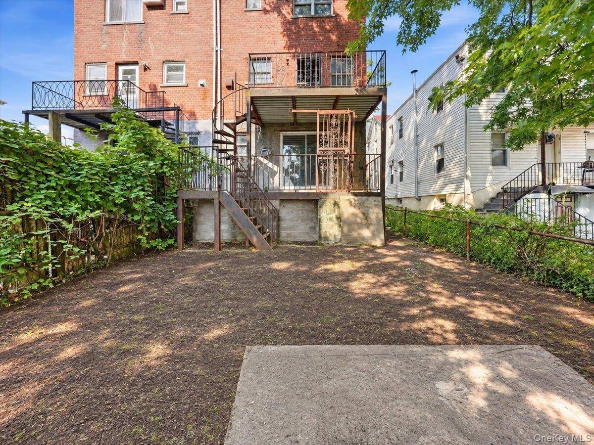 4814 Murdock AVE, Bronx, NY 10470