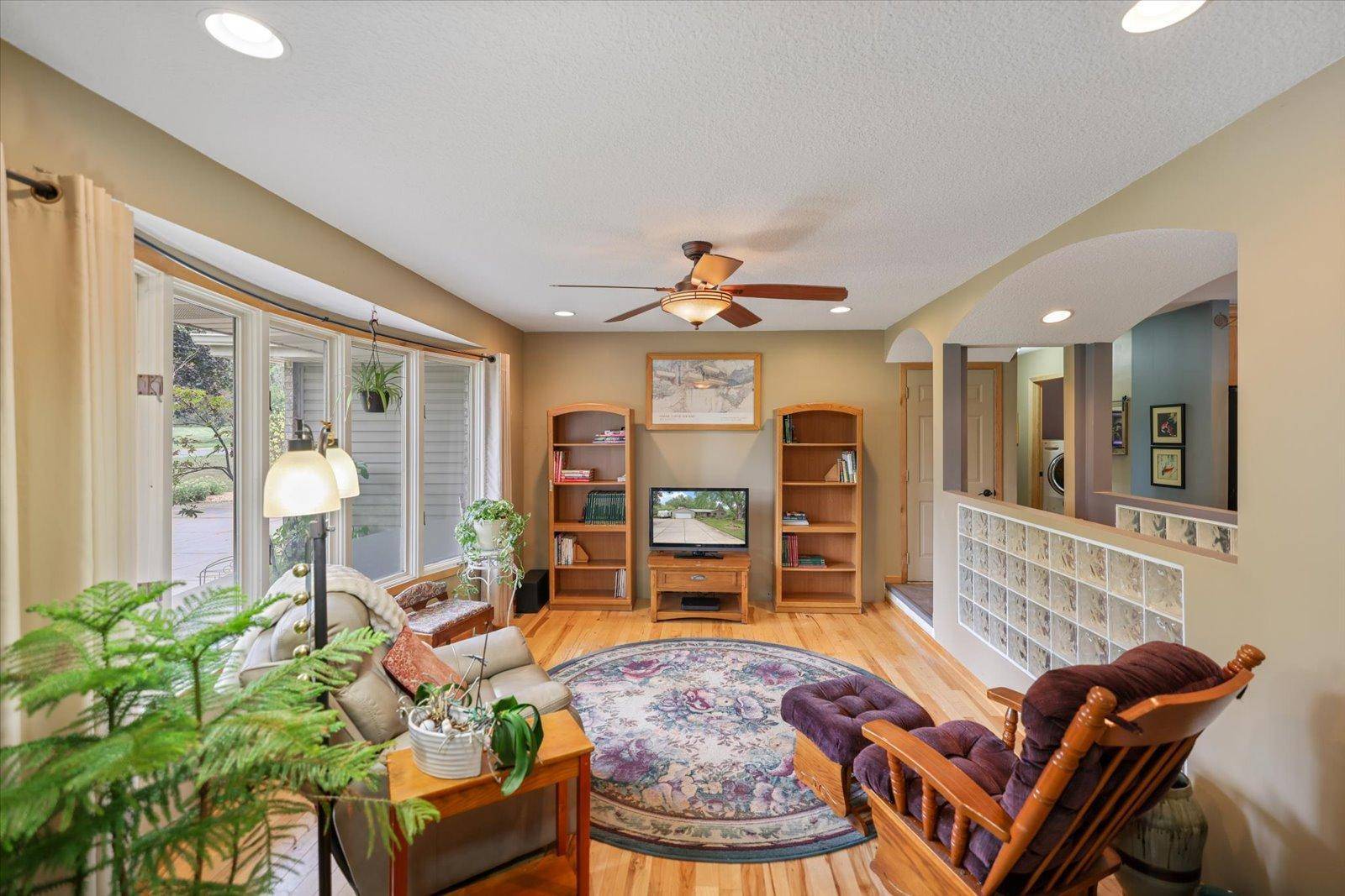 13720 Vinewood LN N, Dayton, MN 55327