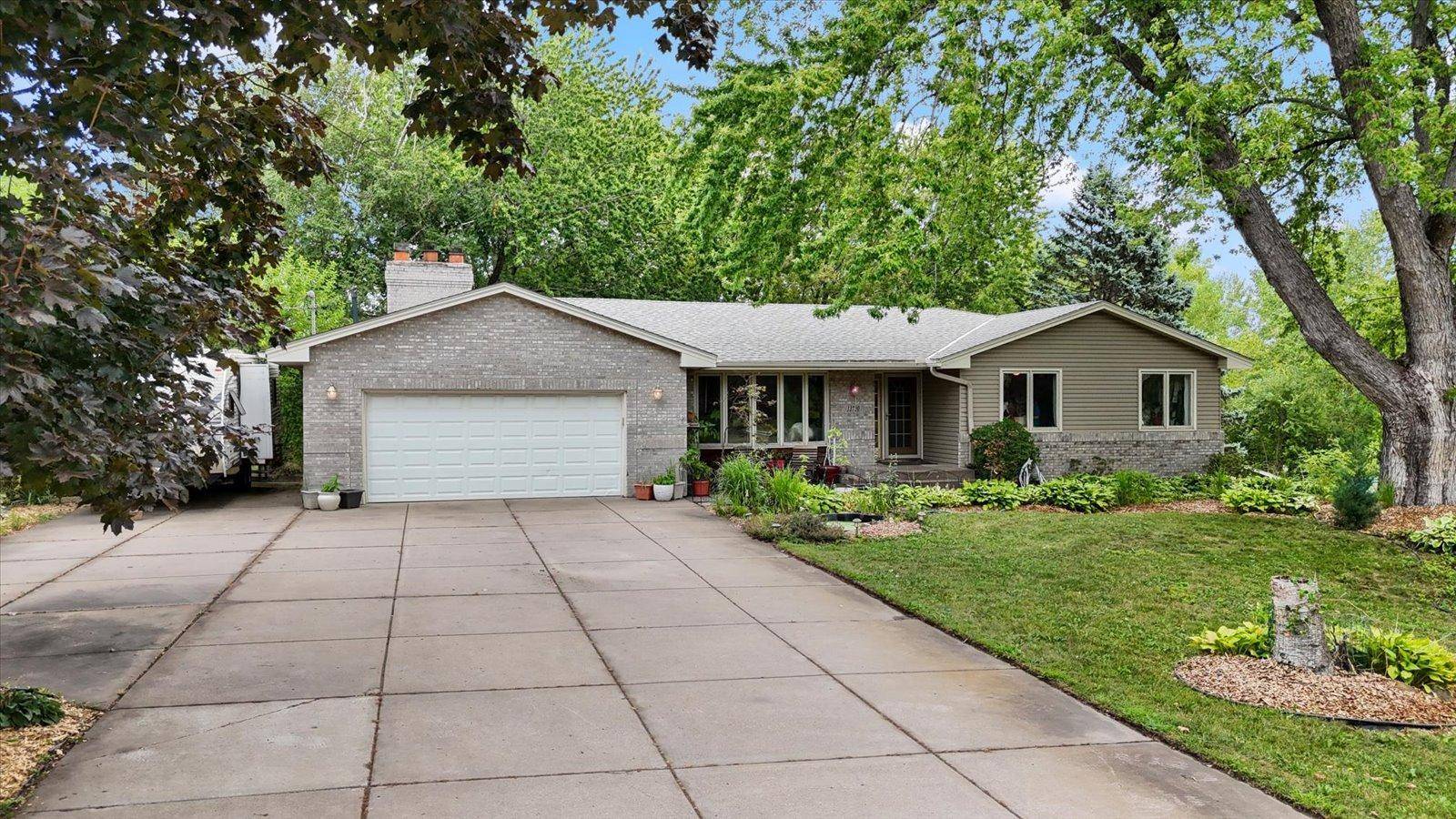 13720 Vinewood LN N, Dayton, MN 55327