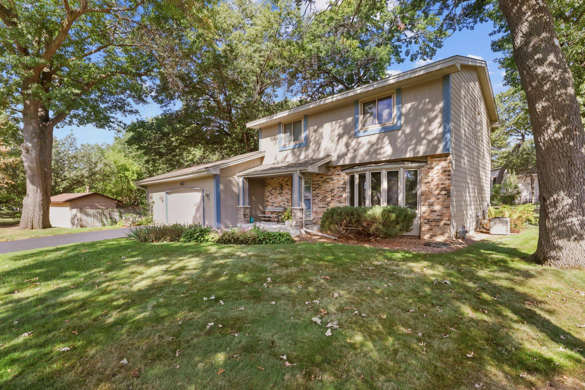 1113 106th AVE NE, Blaine, MN 55434
