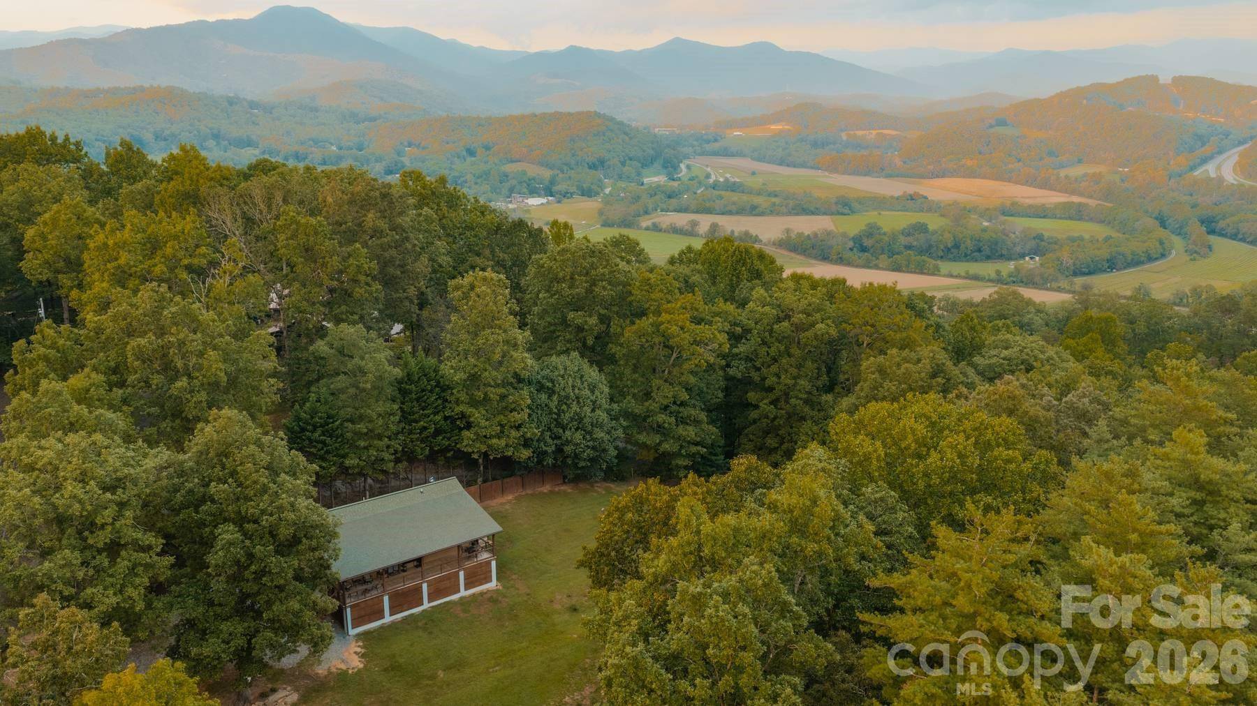 280 Green Oaks RD, Bryson City, NC 28713