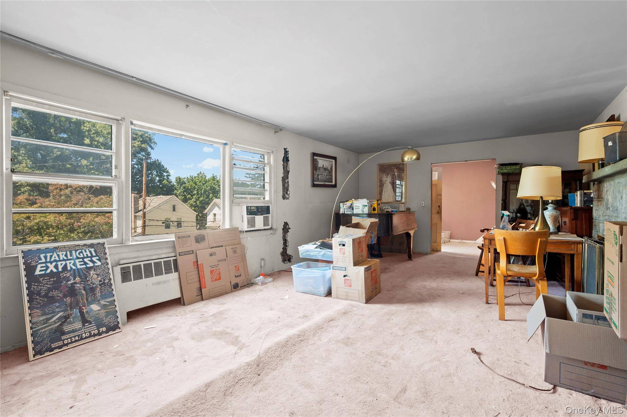 74 Jervis RD, Yonkers, NY 10705