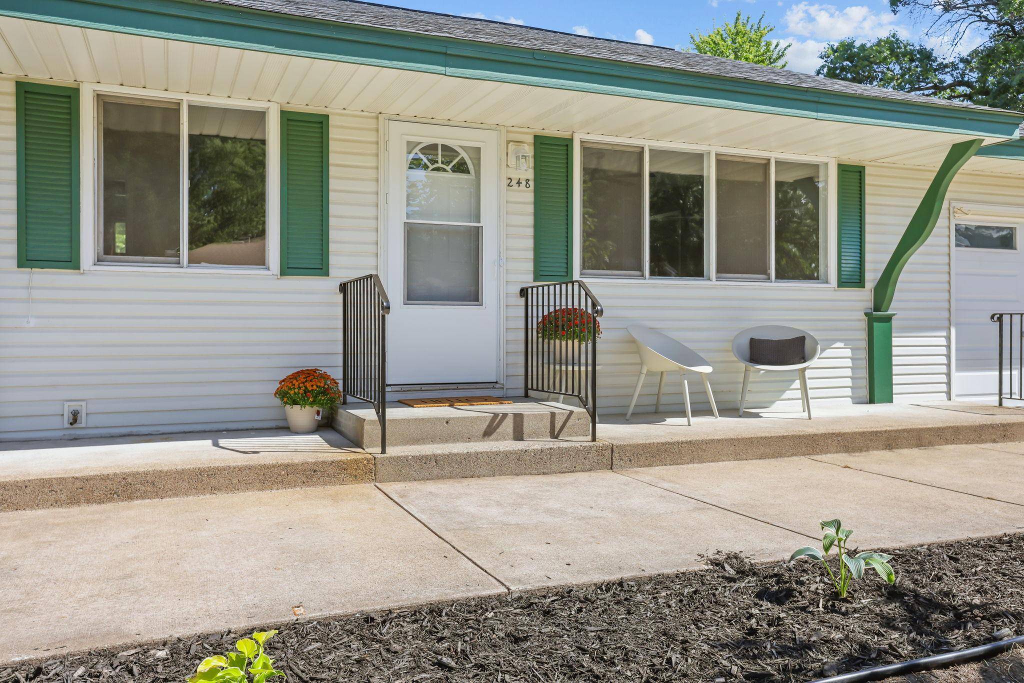 248 Galaxy DR, Circle Pines, MN 55014