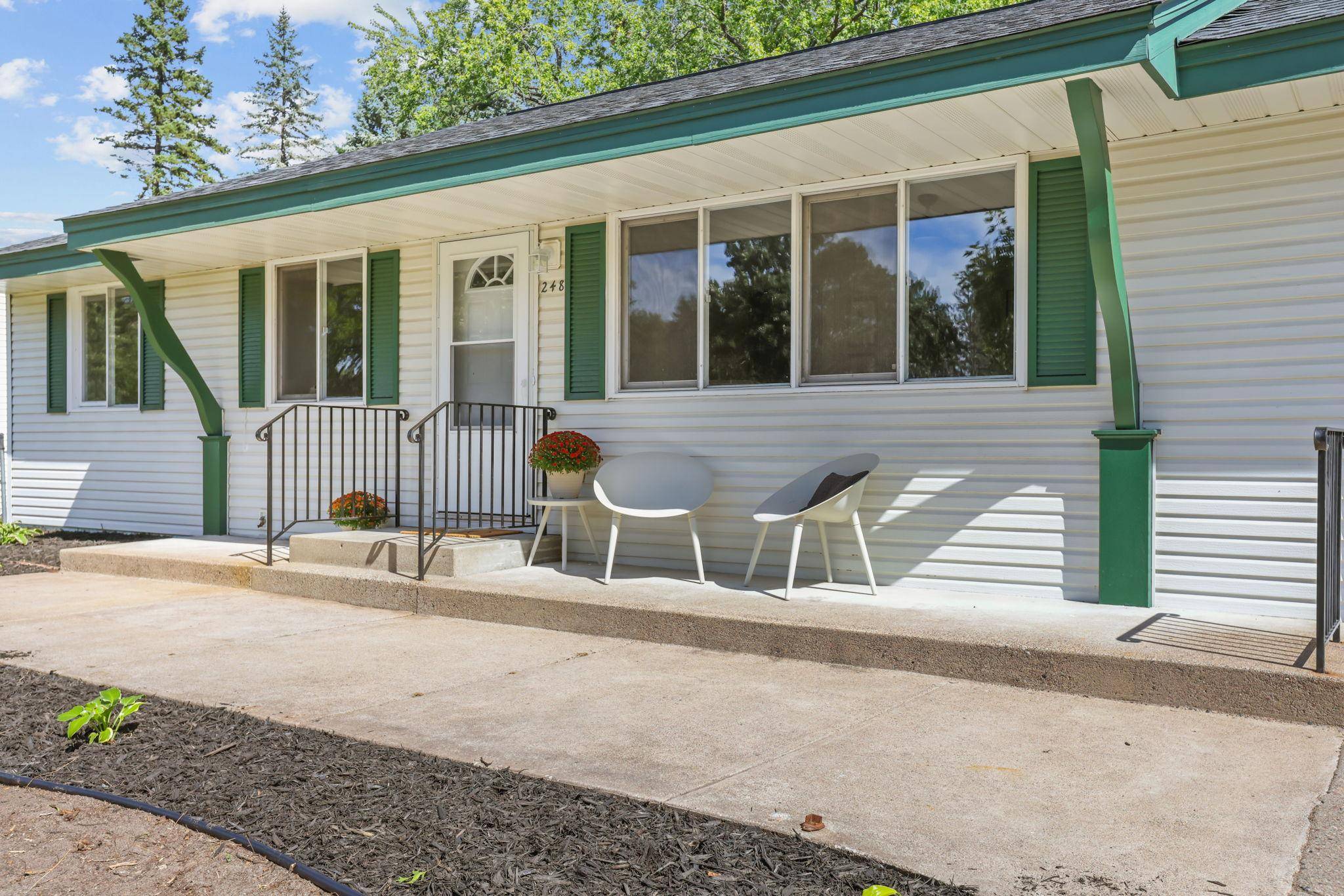 248 Galaxy DR, Circle Pines, MN 55014